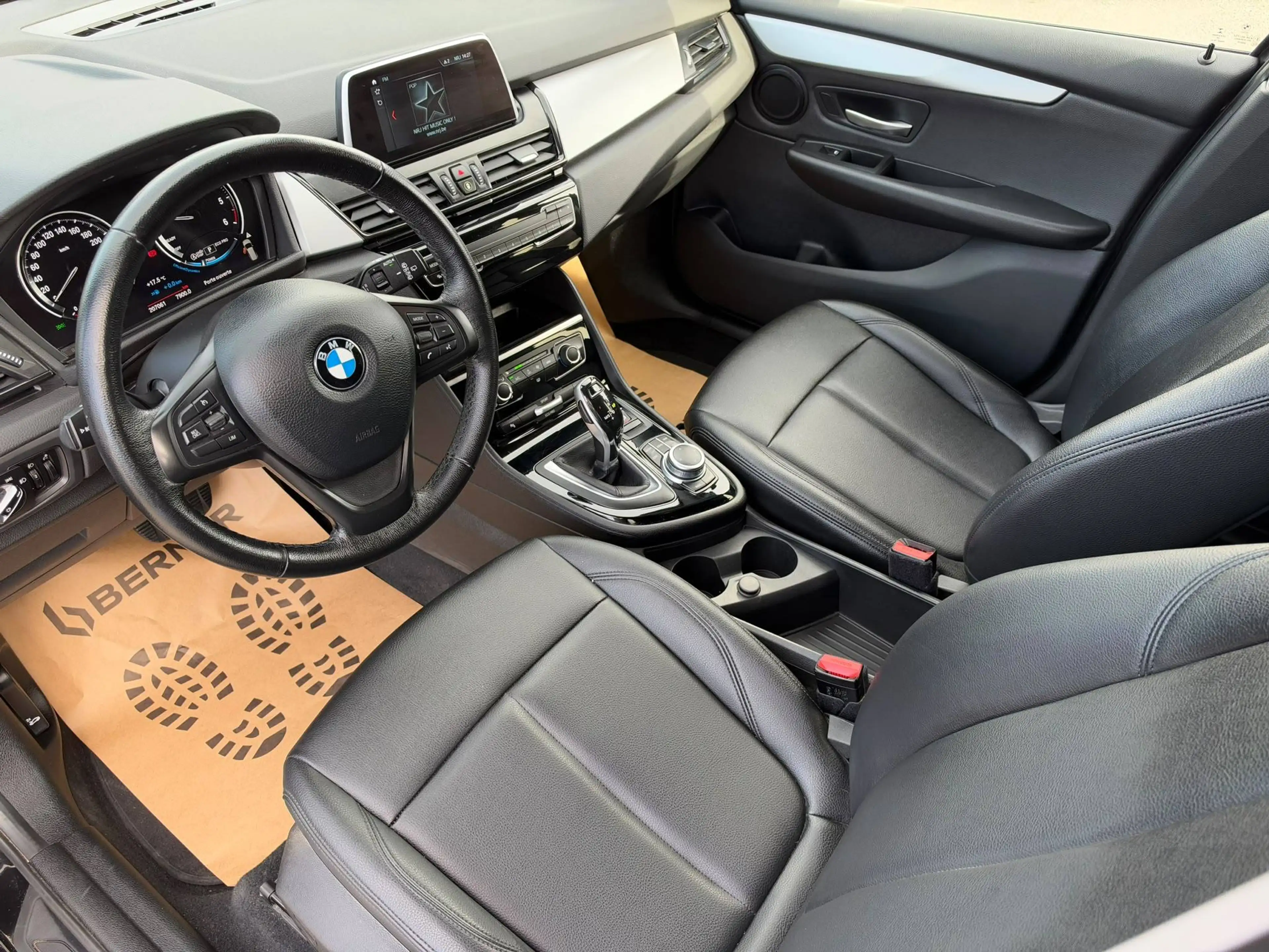BMW 218 Active Tourer 218 dAS / 7 PLACES / CUIR / PDC / CLIM / GPS — photo 14