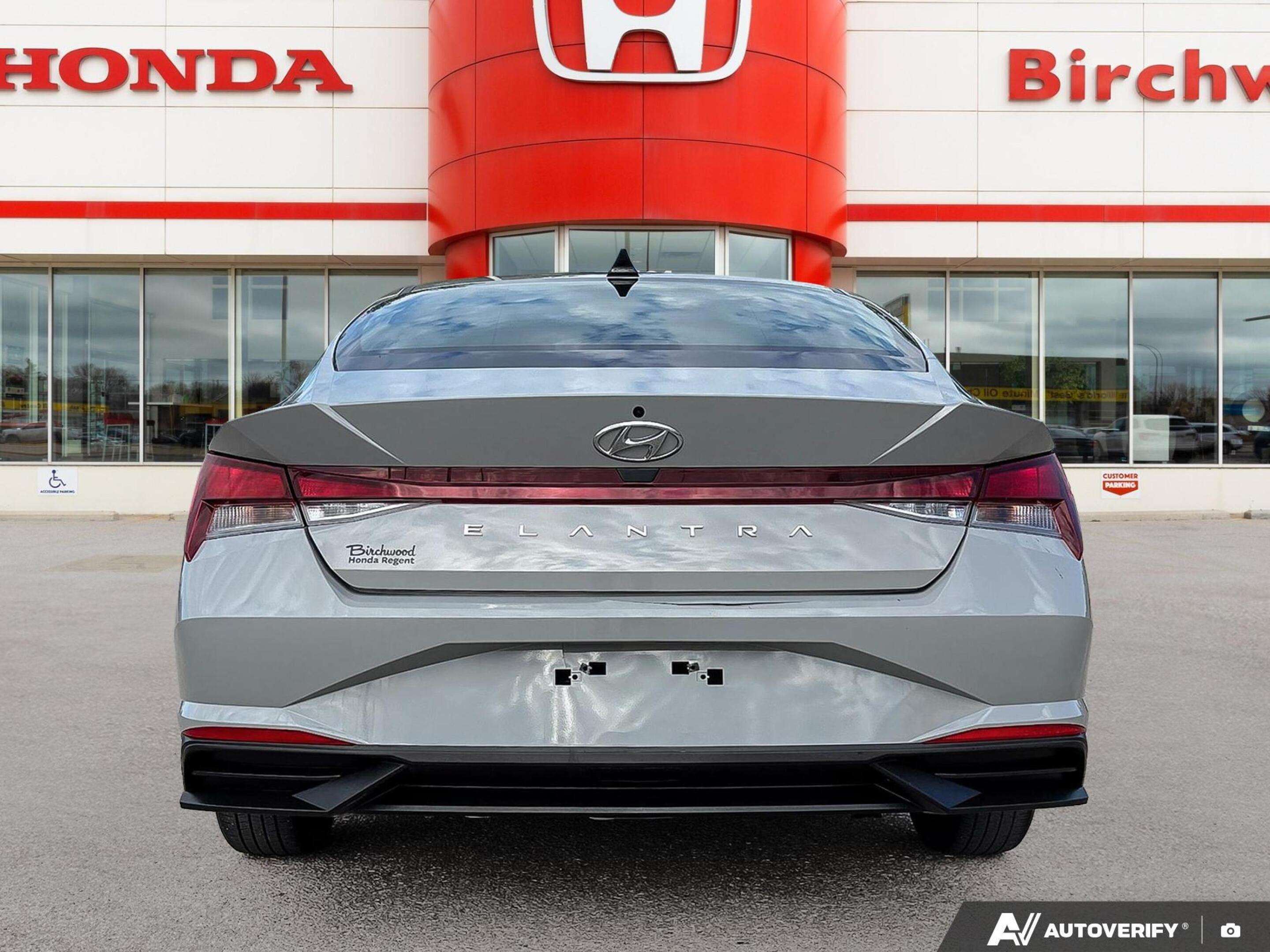 2021 Hyundai Elantra Essential — снимка 1