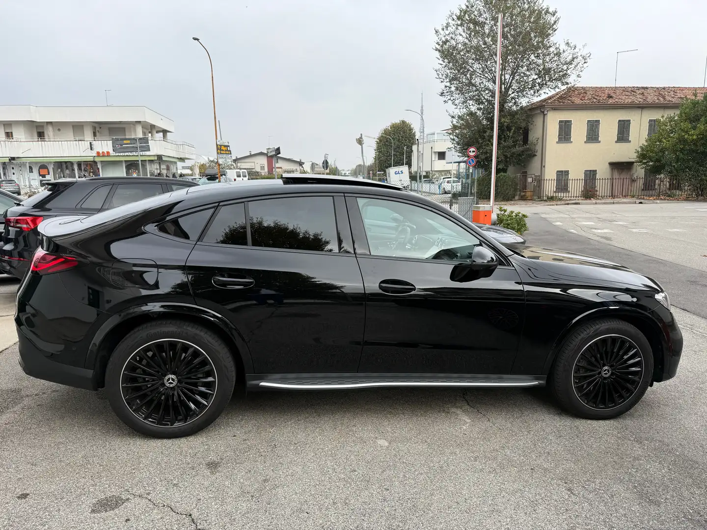 Mercedes-Benz GLC 220 GLC Coupe 220 d AMG Line Advanced 4matic auto Nero - 2