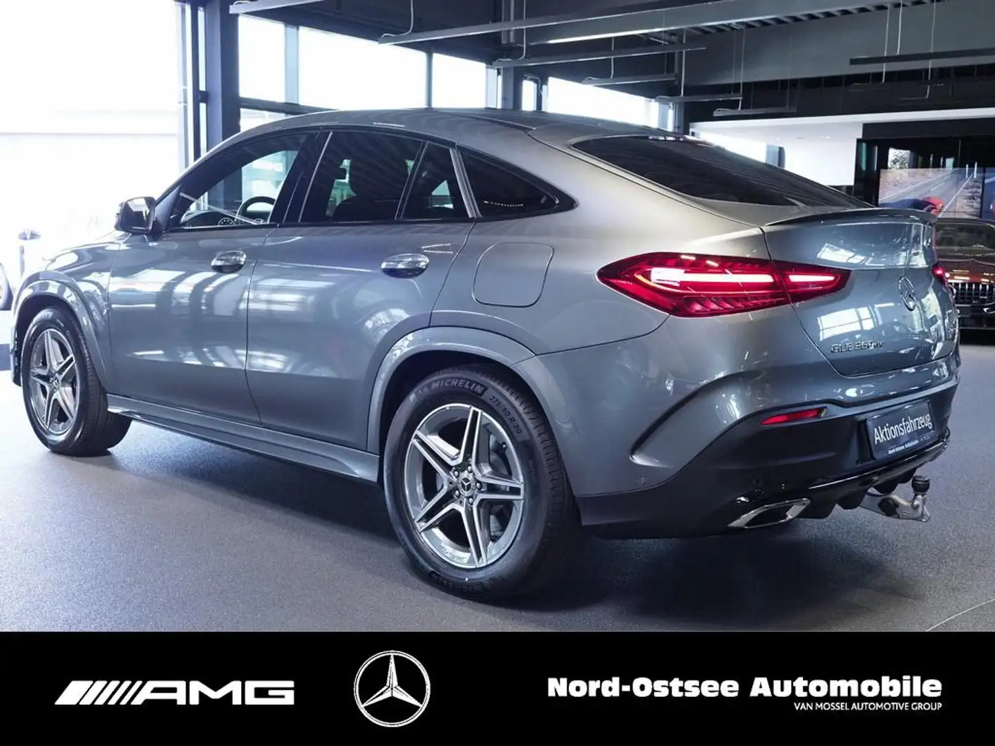 Mercedes-Benz GLE 350 de 4m Coupé  AMG NIGHT PANO AHK DISTRONIC Grijs - 2