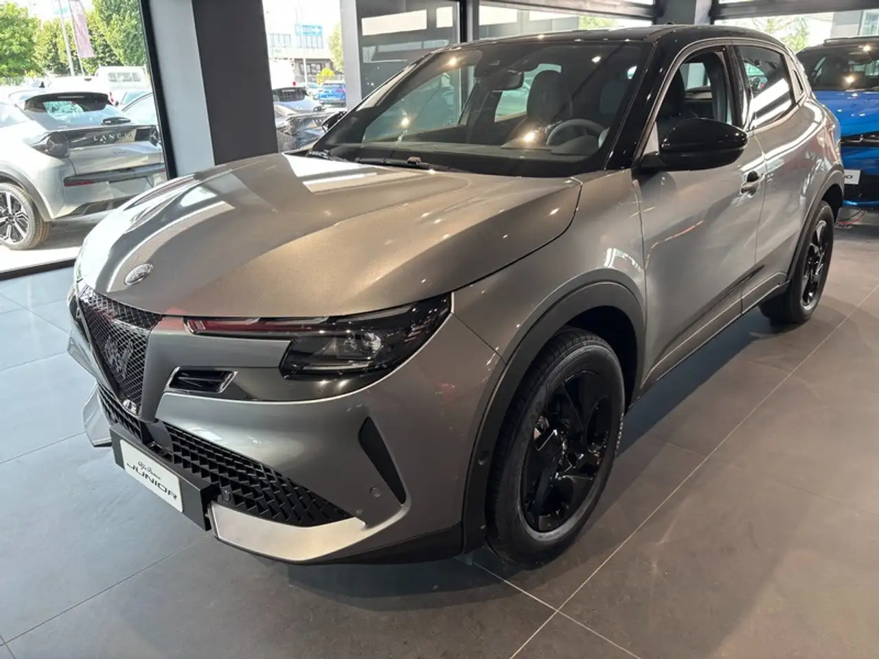 Alfa Romeo Junior 2025