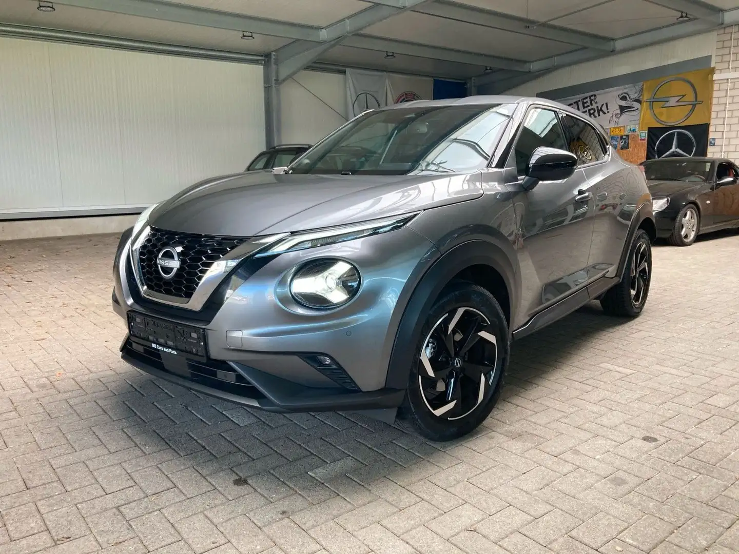 Nissan Juke 1.0 DIG-T N-Connecta LED LHZ SHZ RFK  WP Grau - 1