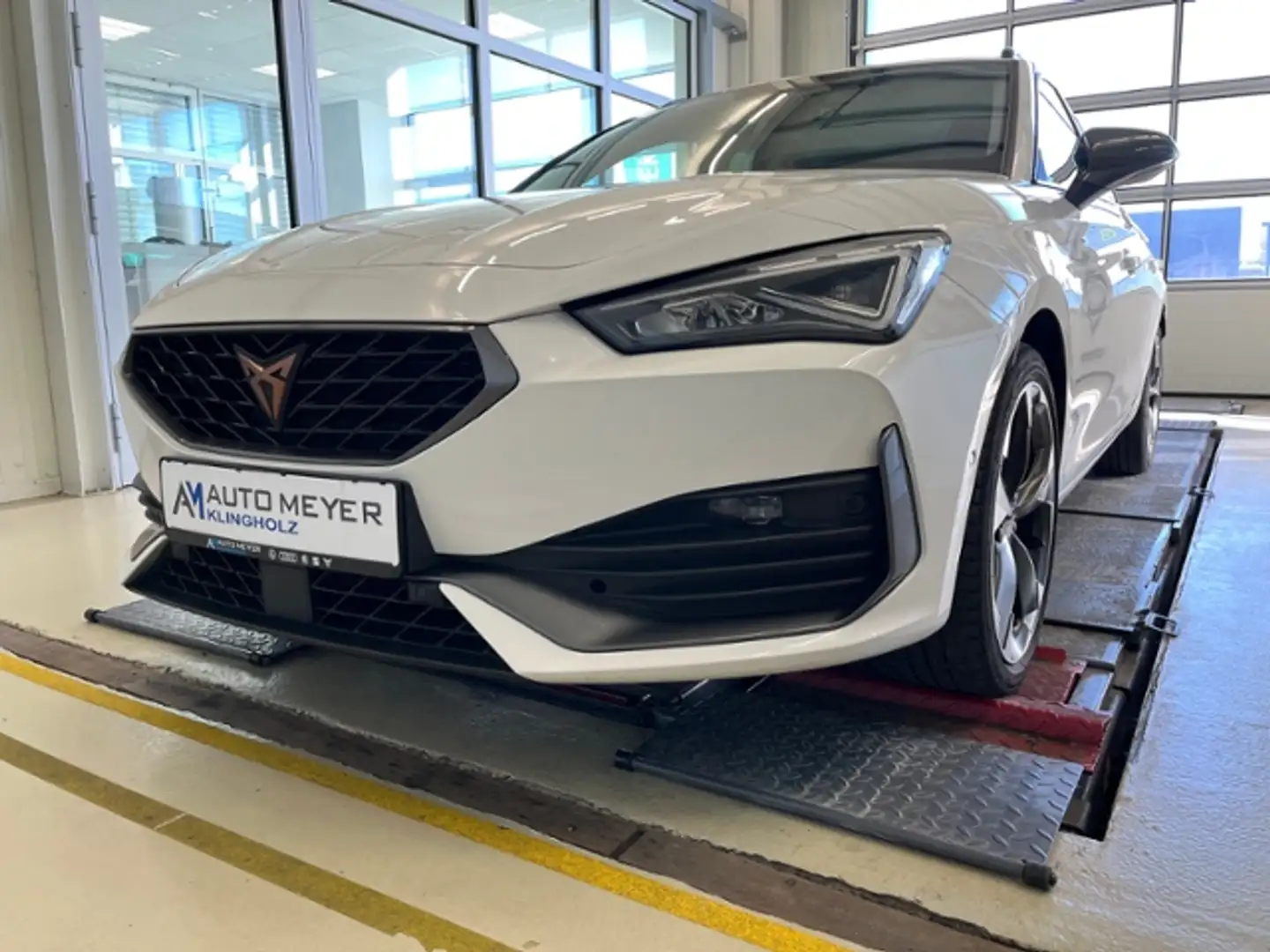 CUPRA Leon SP 2.0 TDI DSG Navi LED Rückfahrkamera Blanco - 2