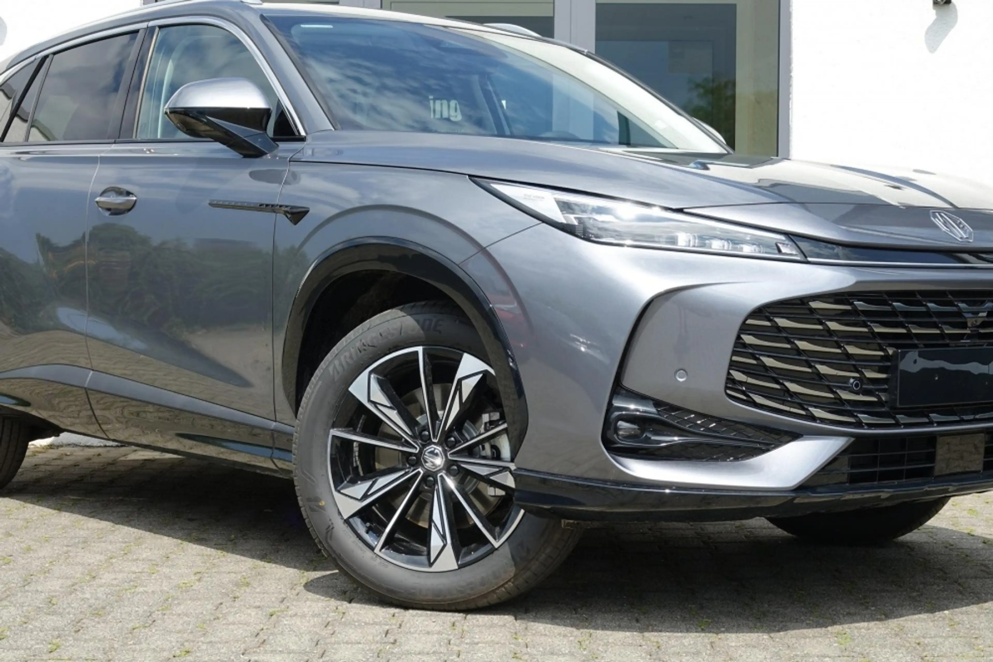MG HS Hybrid+ Luxury 224PS +Anhängevorrichtung! — photo 4