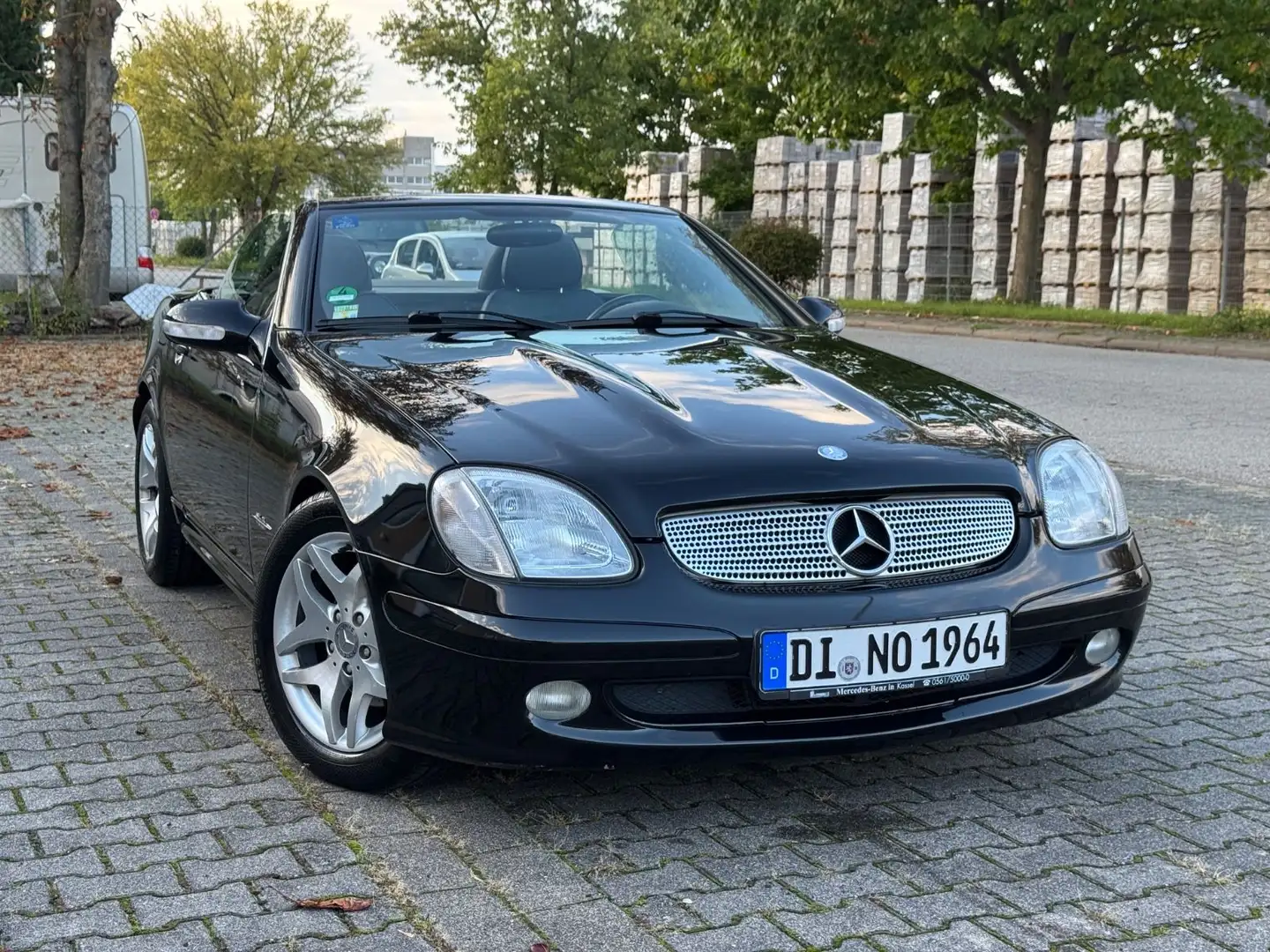 Mercedes-Benz SLK 200 KOMPRESSOR Final Edition Schwarz - 2