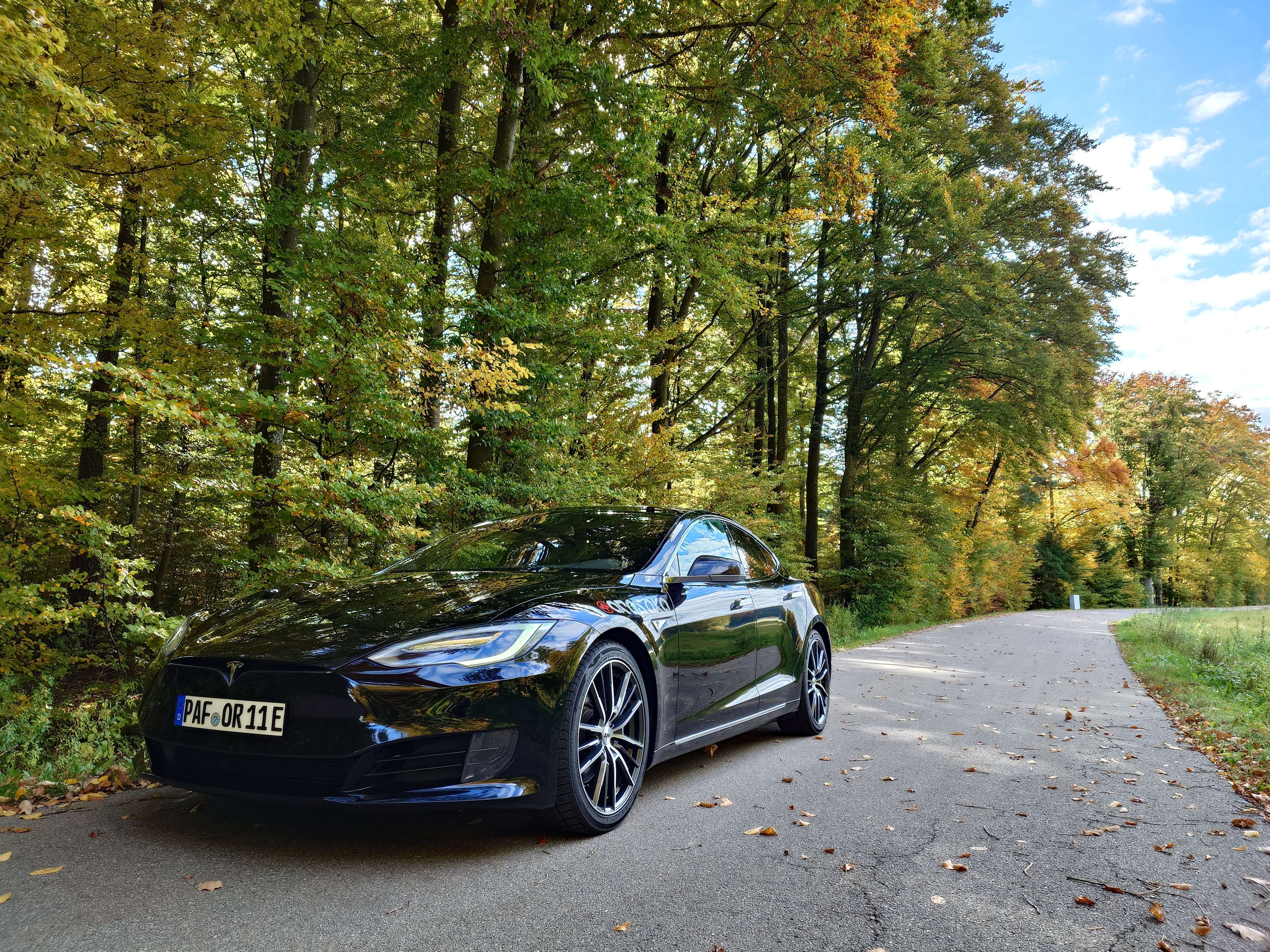 Second hand Tesla Model S electro