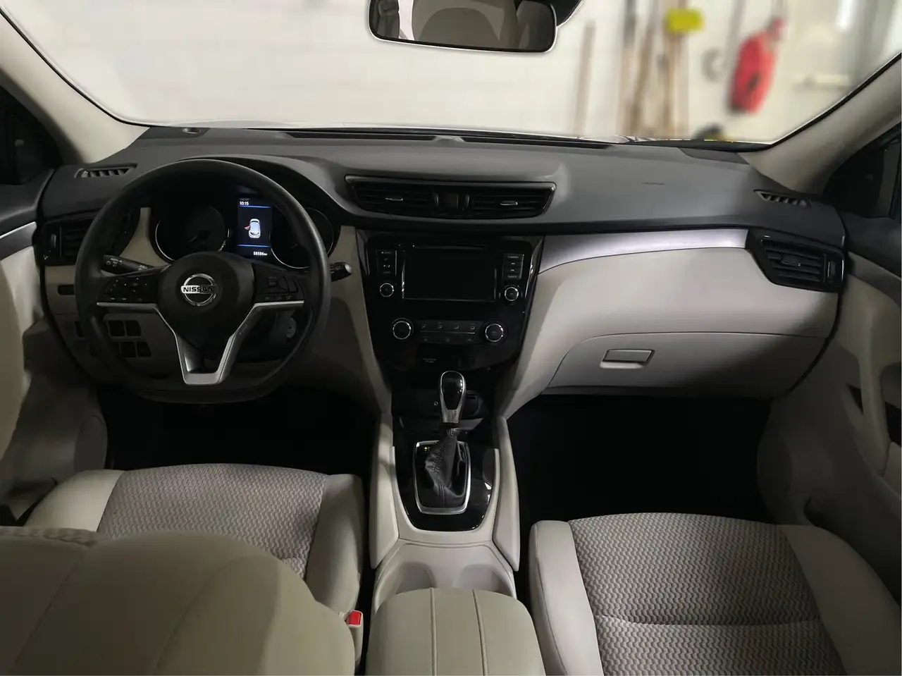 Nissan Qashqai снимка Nissan Qashqai