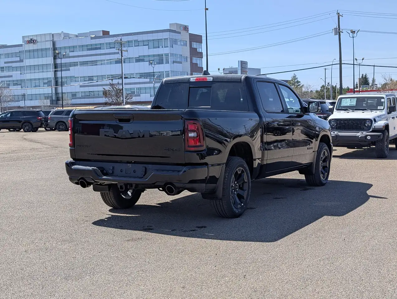 RAM 1500 снимка RAM 1500