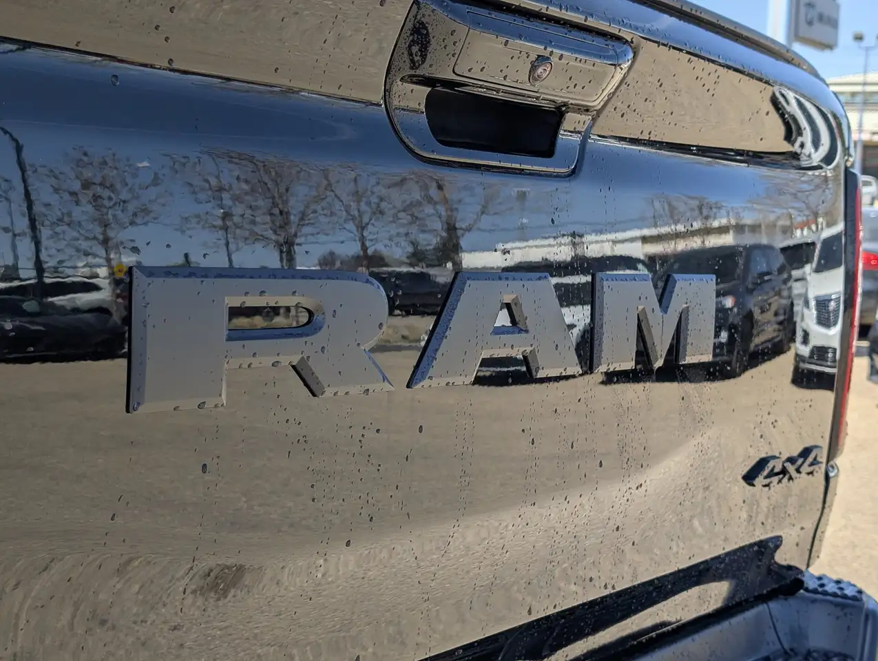 RAM 1500 снимка RAM 1500