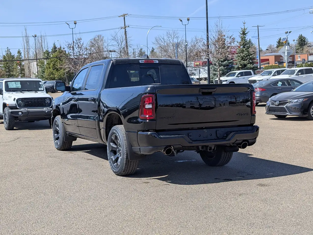 RAM 1500 снимка RAM 1500