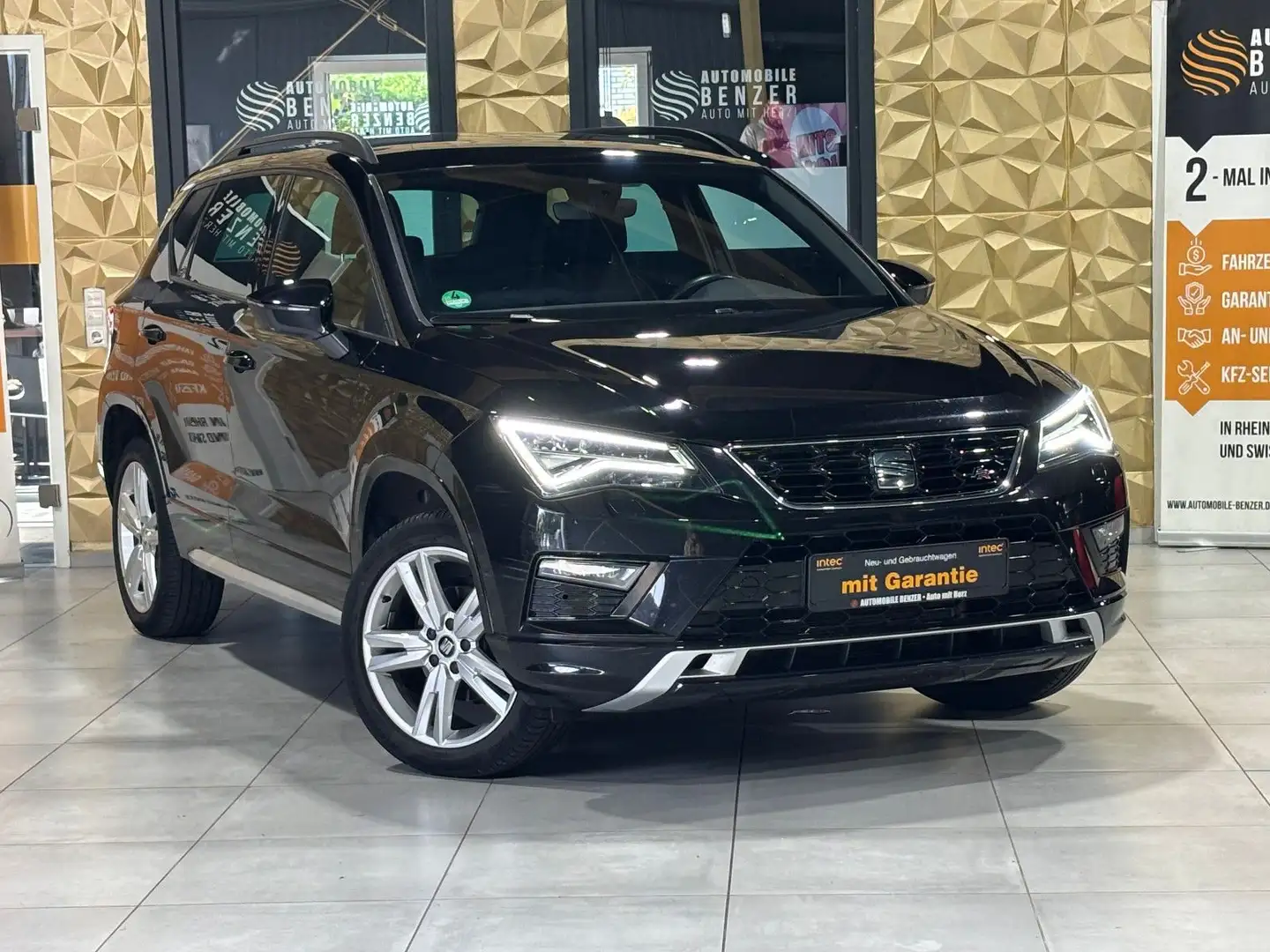 SEAT Ateca FR'/LED/NAVI/KAMERA/ALCANTARA/ASSIST Schwarz - 2