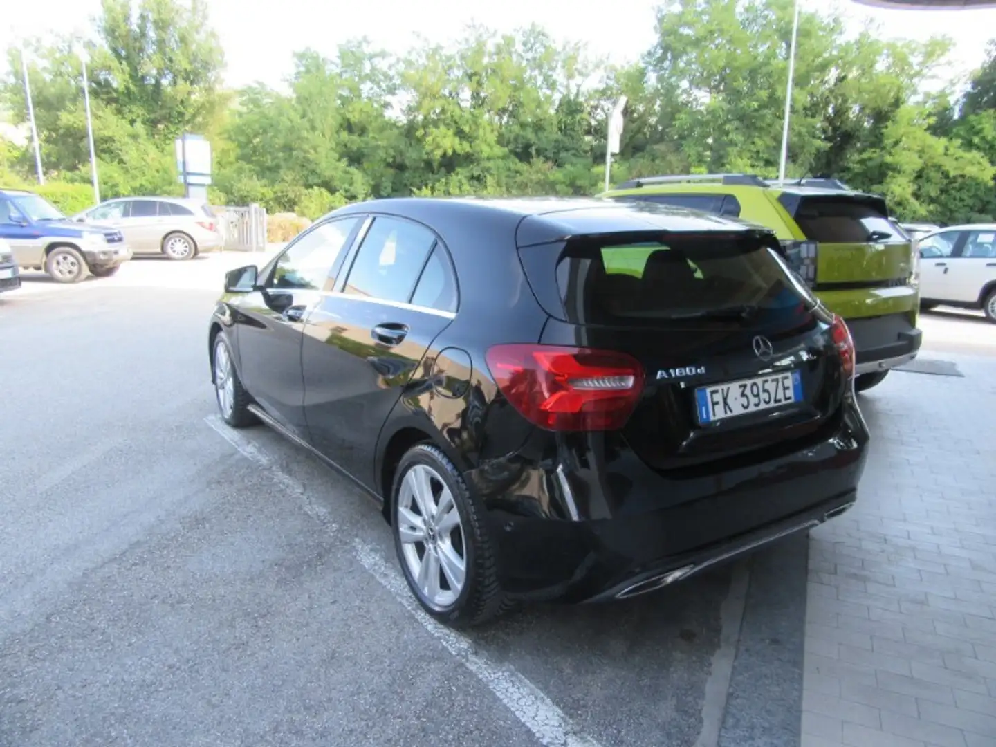 Mercedes-Benz A 180 d Automatic Business Nero - 2