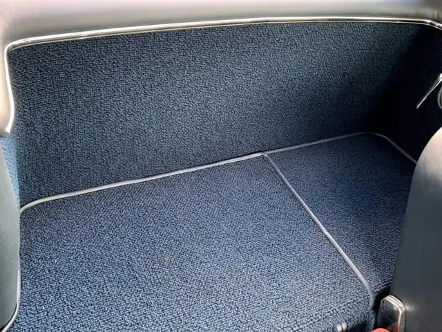 Mercedes-Benz 280 SL view 12