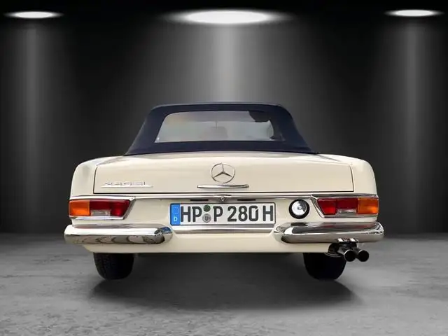 Mercedes-Benz 280 SL view 4