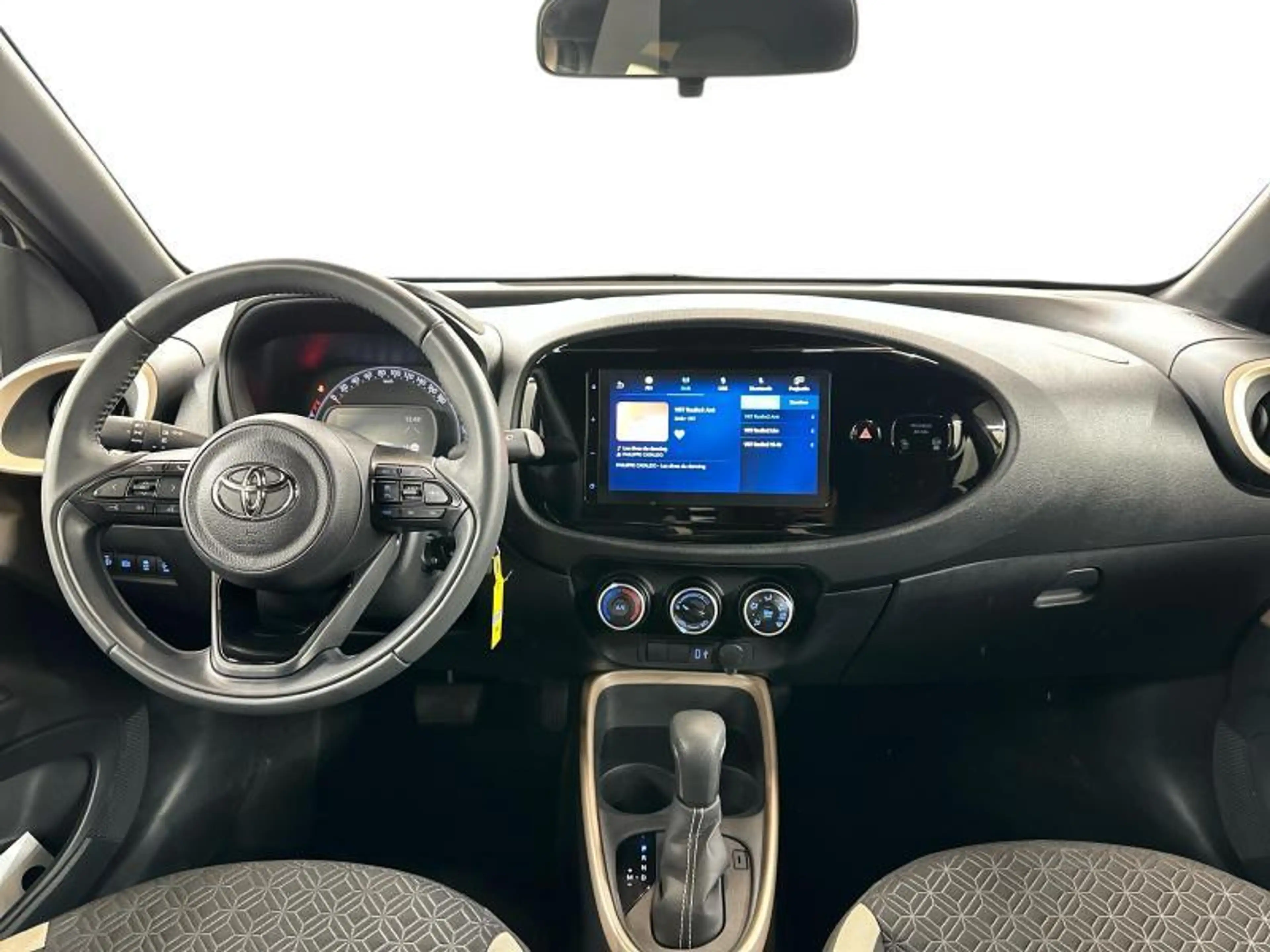 Toyota Aygo X pulse Automatique — photo 9