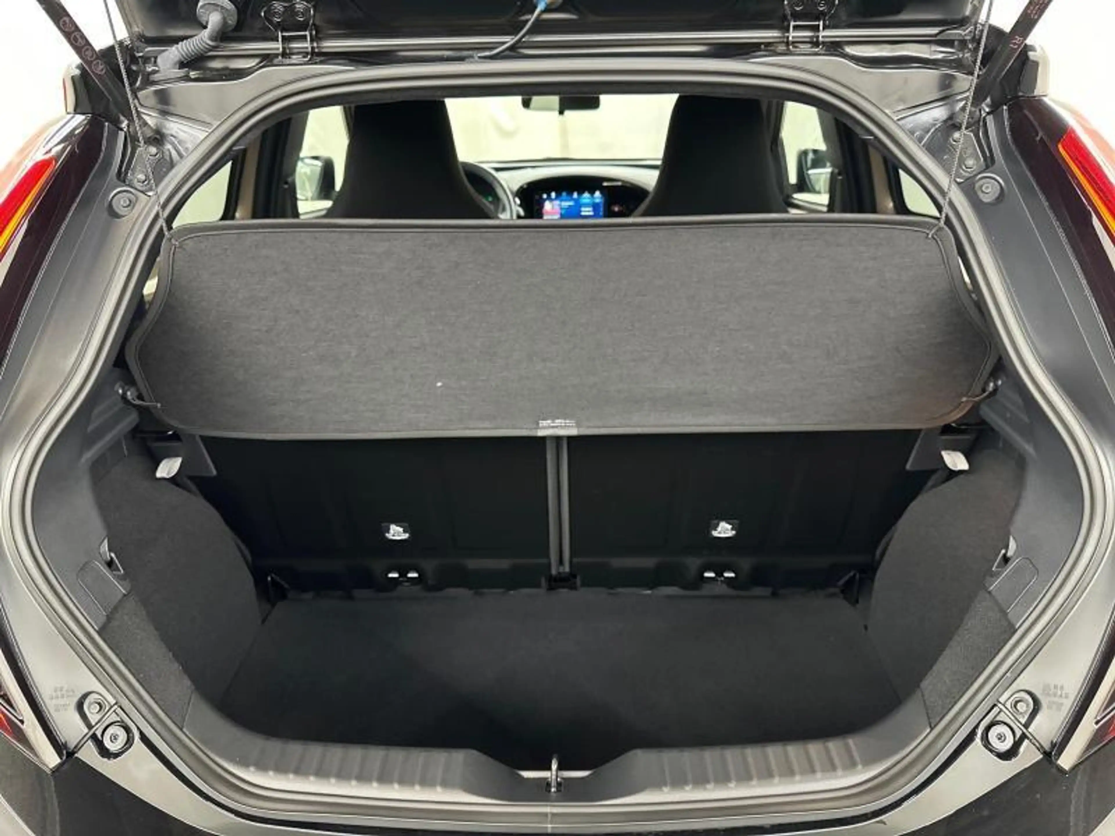 Toyota Aygo X pulse Automatique — photo 11