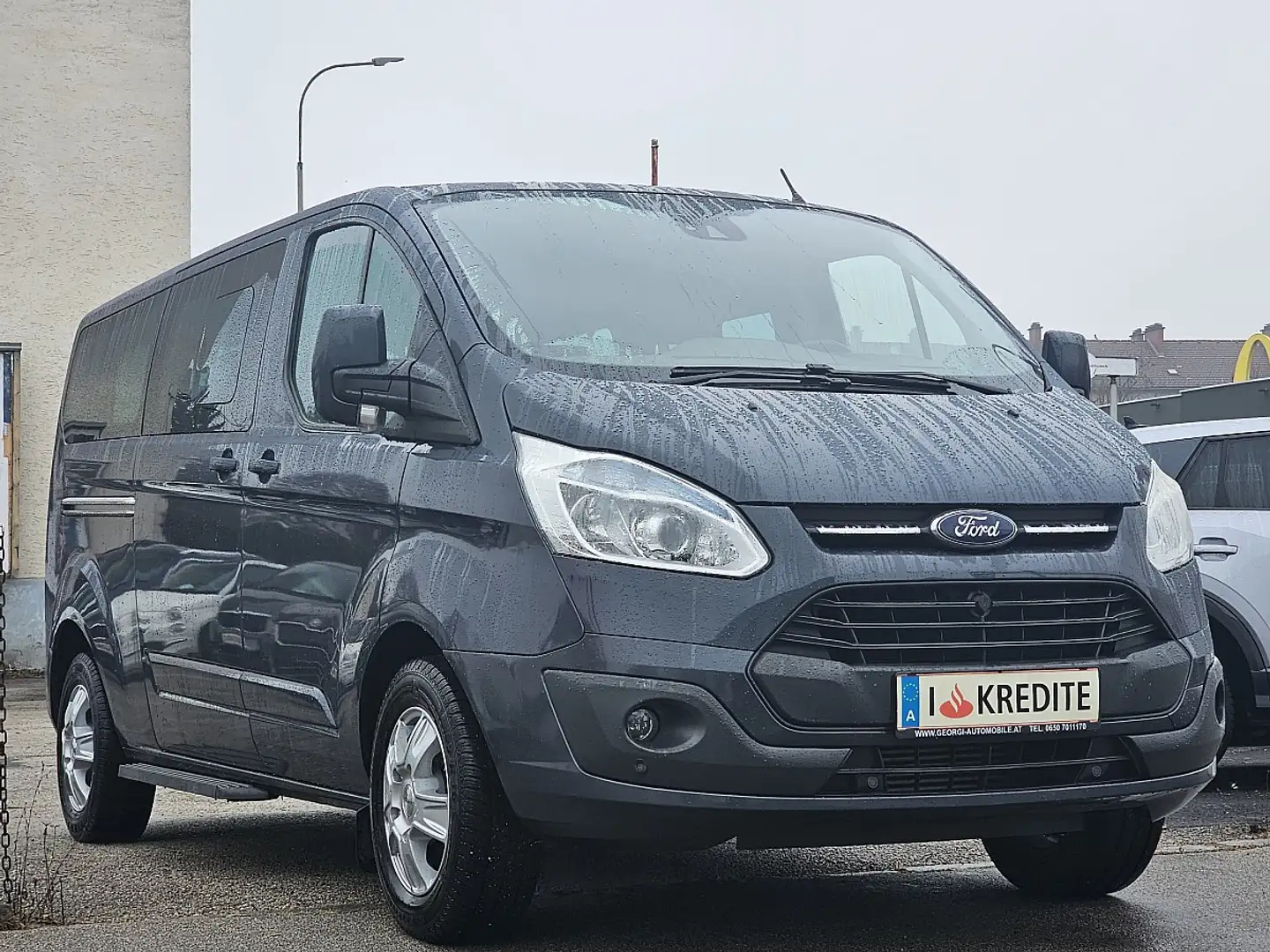 Ford Tourneo Custom L1H1 Titanium 2,2 TDCi BUS 1-Hand 9-Sitze Picke... Grau - 1