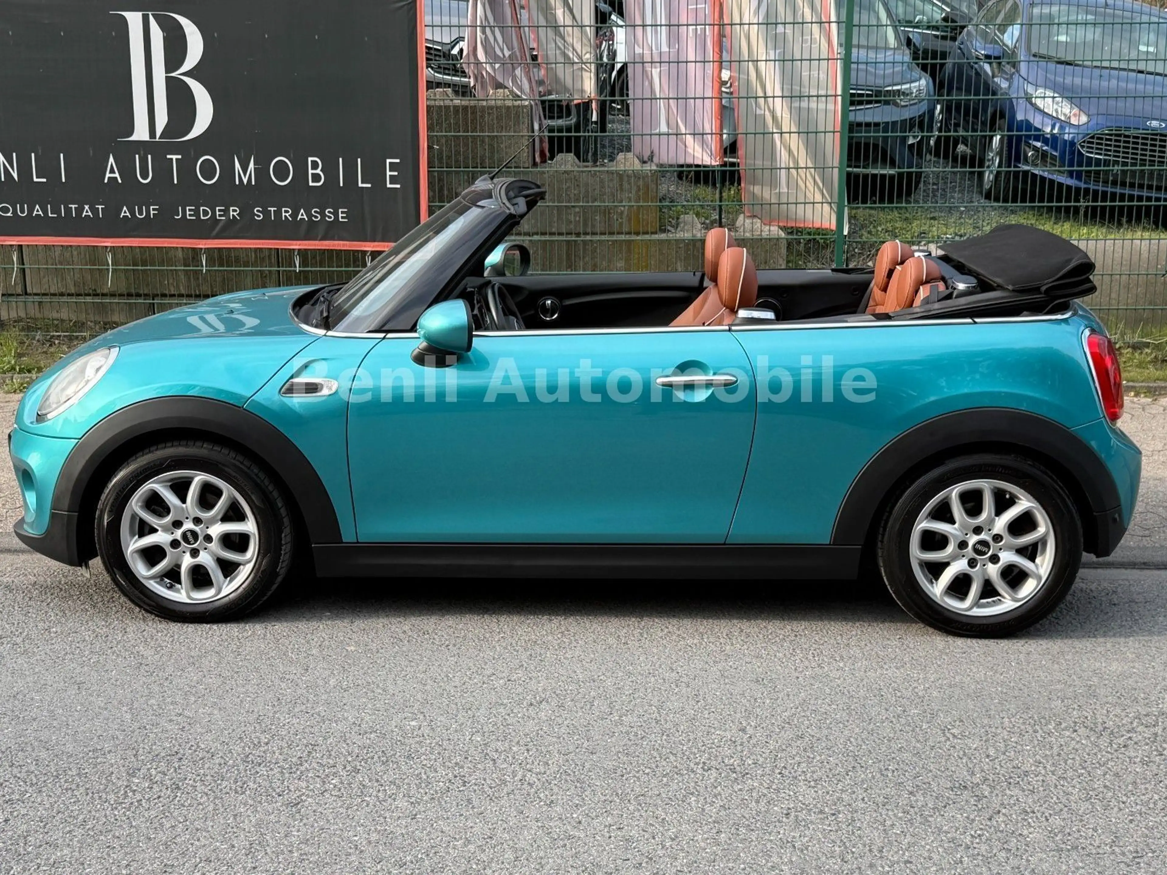 MINI Cooper Cabrio /LEDER/NAVI/LED/SHZ/SCHECKHFT/MULTI — photo 2