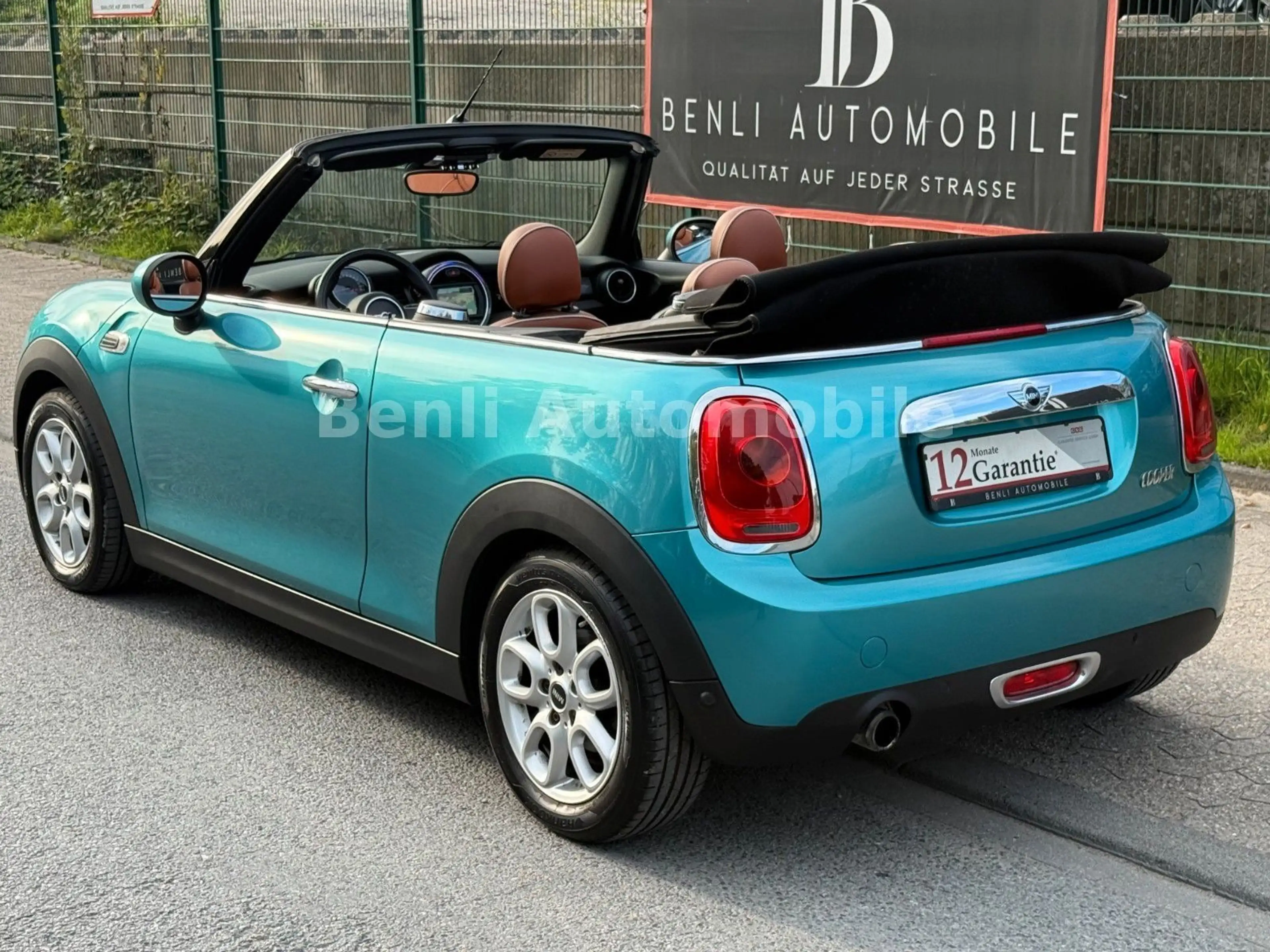 MINI Cooper Cabrio /LEDER/NAVI/LED/SHZ/SCHECKHFT/MULTI — photo 3