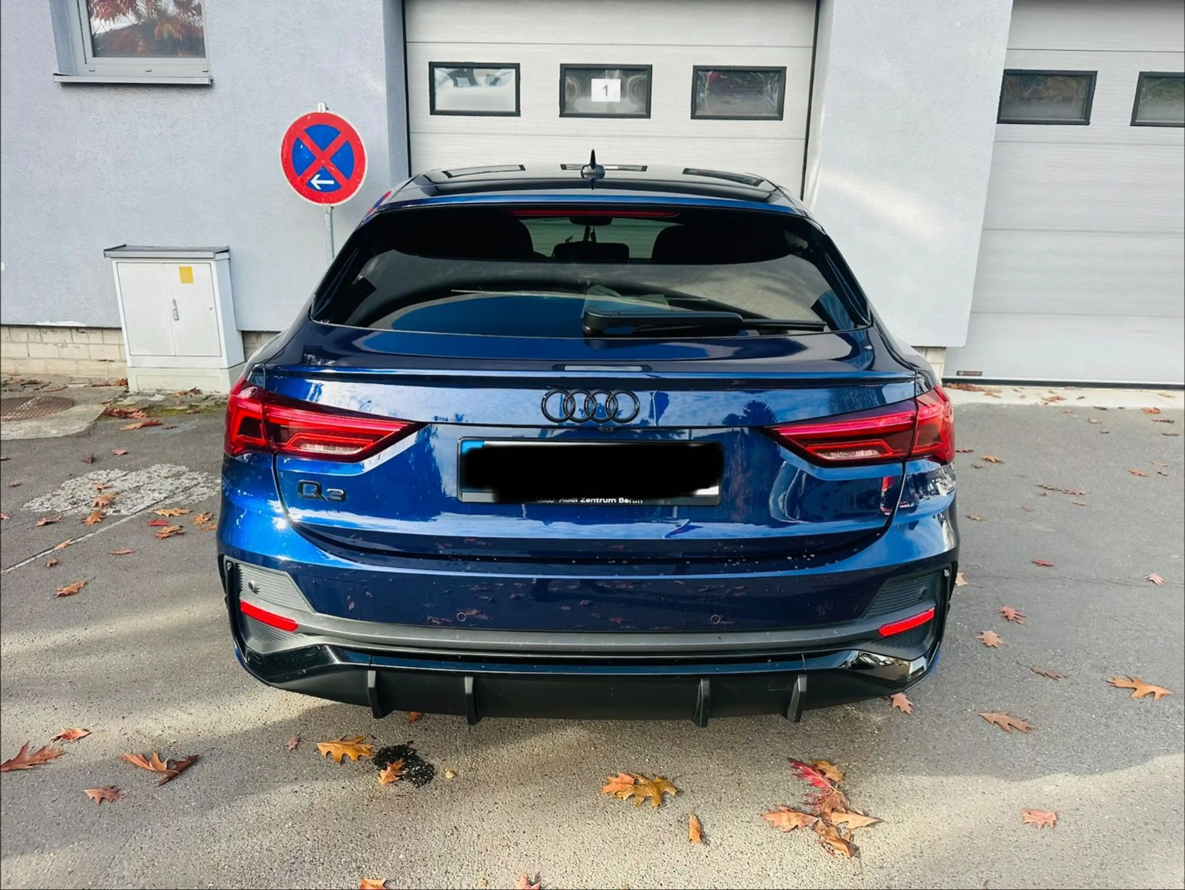 Audi Q3 Sportback 45 TFSI e S line — photo 5