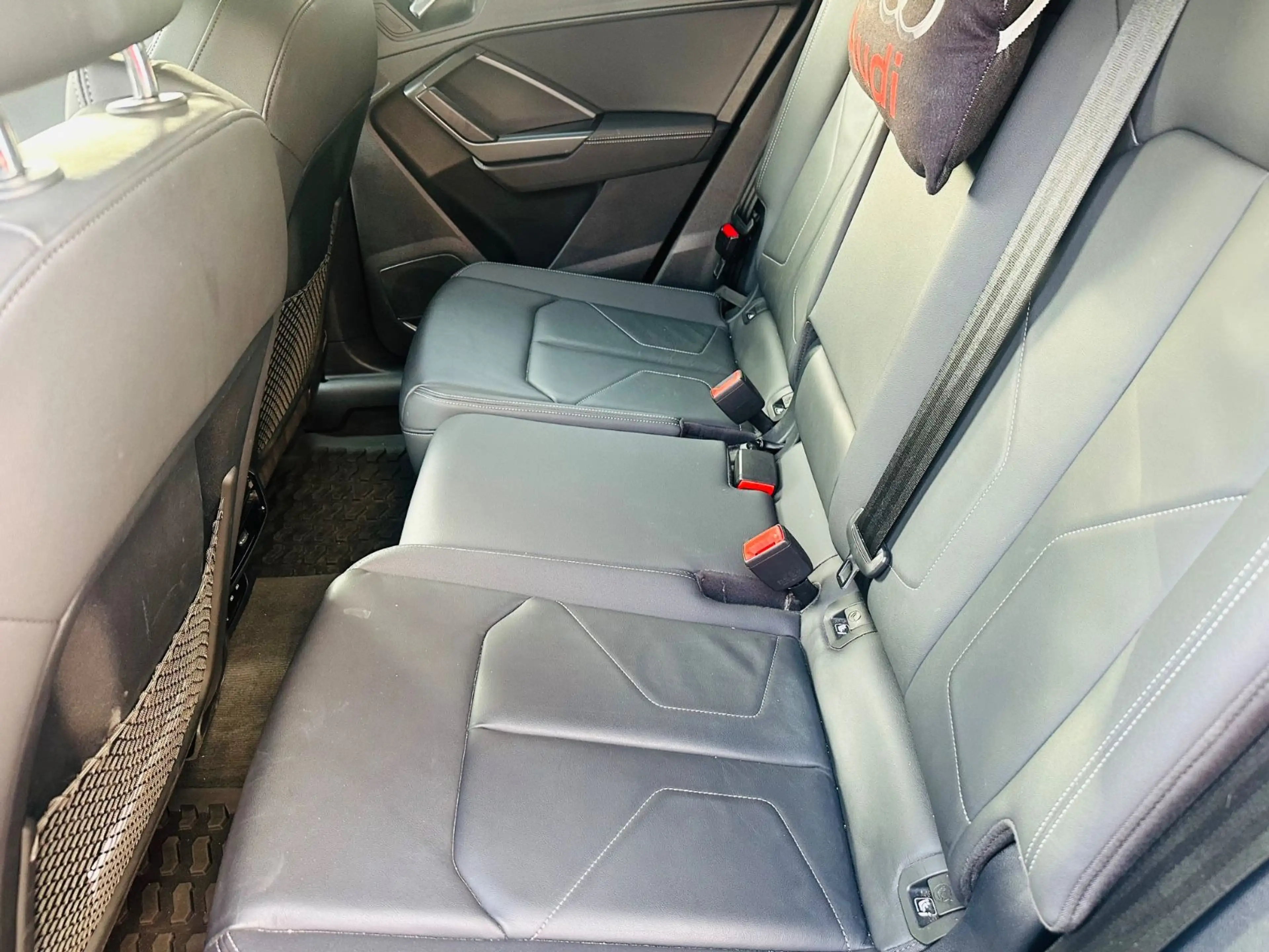 Audi Q3 Sportback 45 TFSI e S line — photo 11