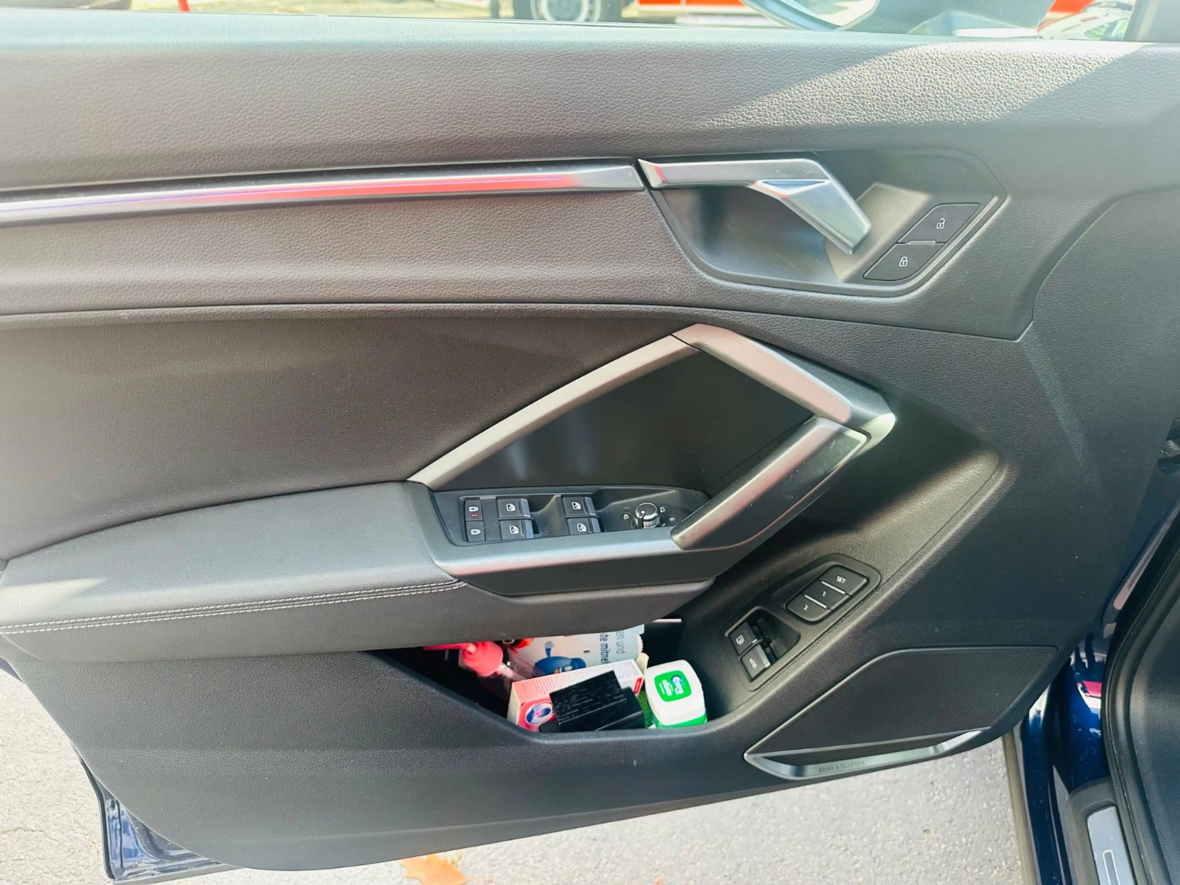 Audi Q3 Sportback 45 TFSI e S line — photo 8