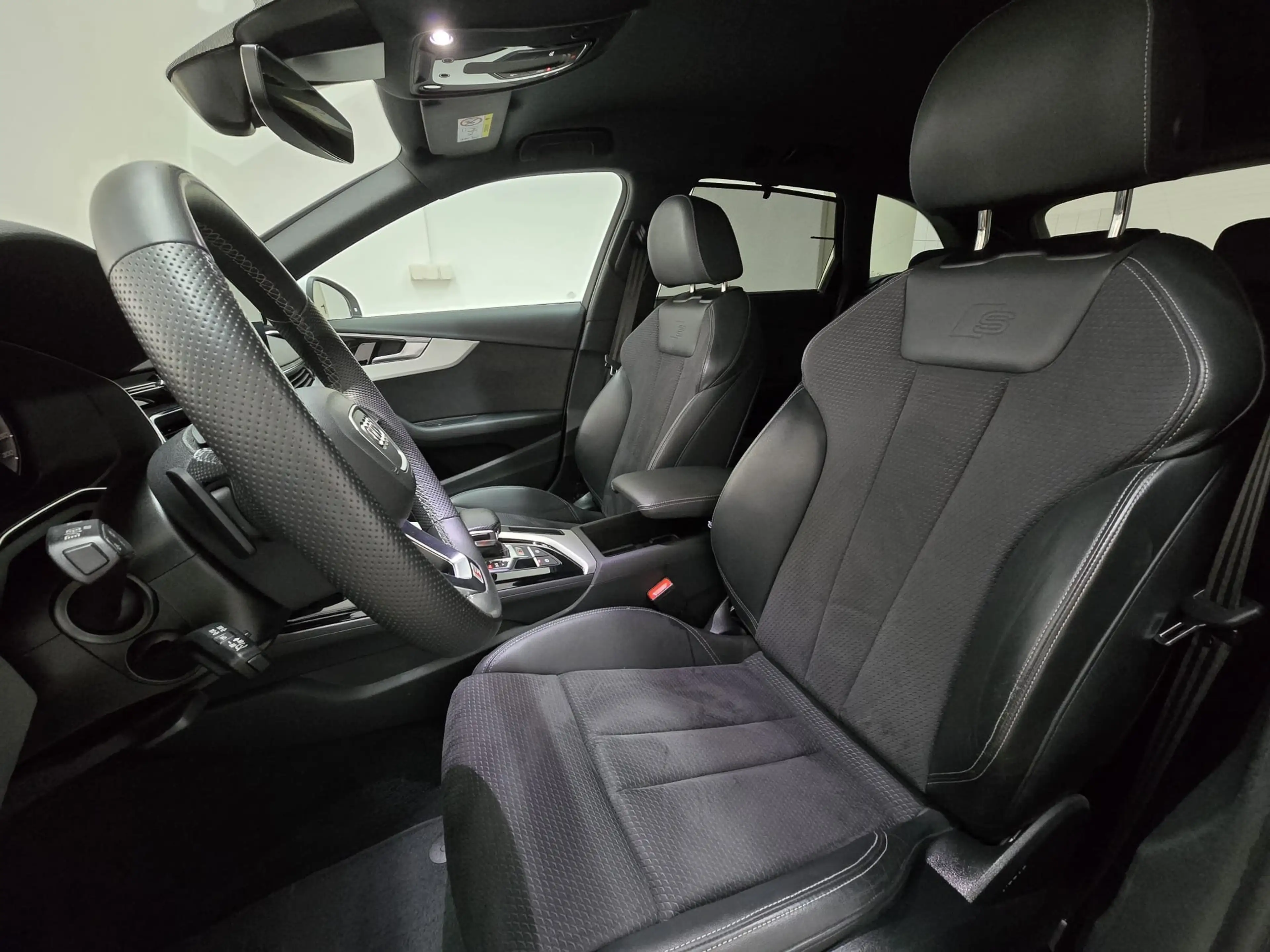 Audi S4 Avant 3.0 TDI qu. Matrix Virtual HUD 360° ACC — photo 8