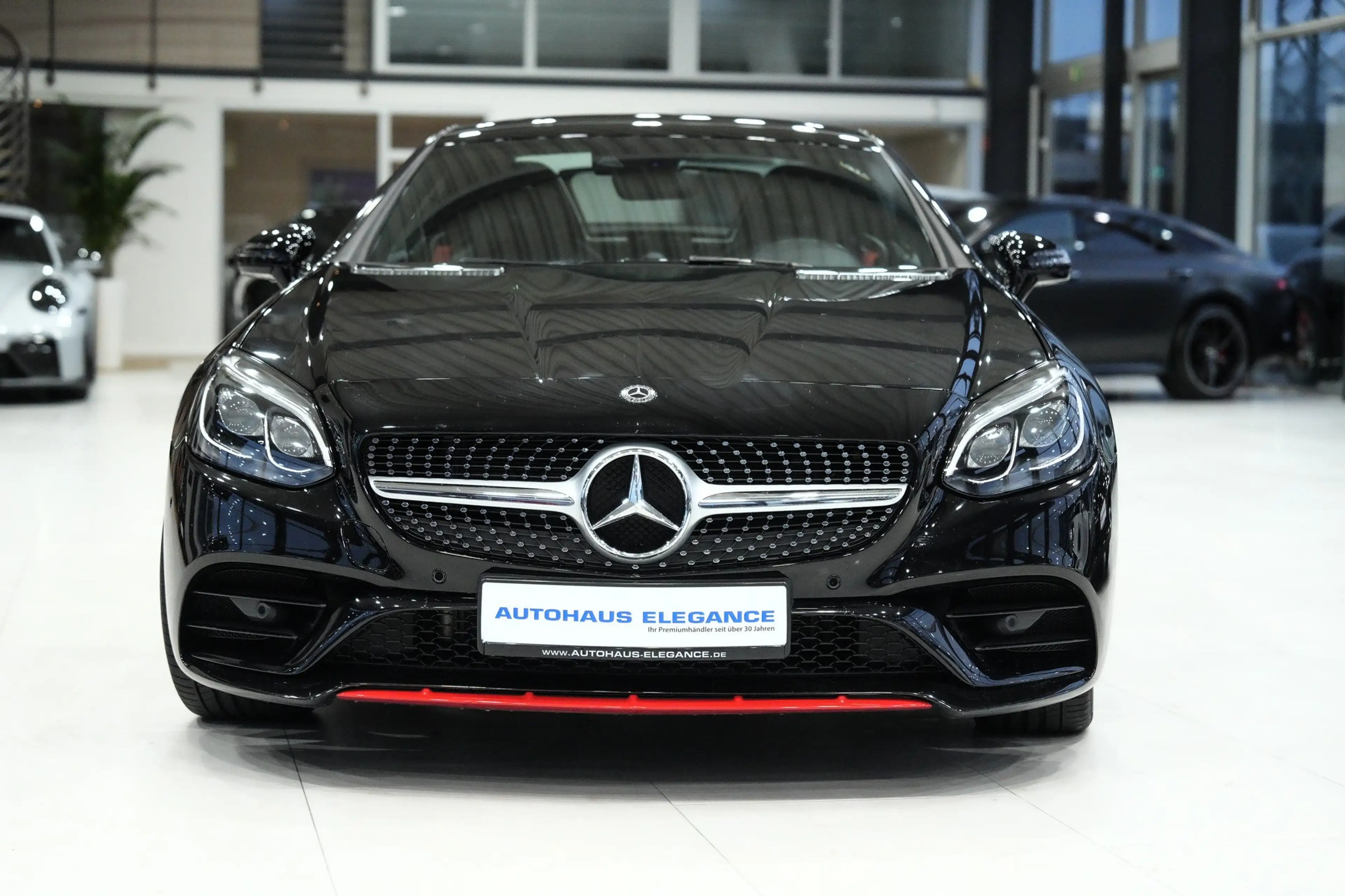 Mercedes-Benz SLC 250 d RedArt Edition*AMG-LINE*SPORTSITZE*LED — photo 7