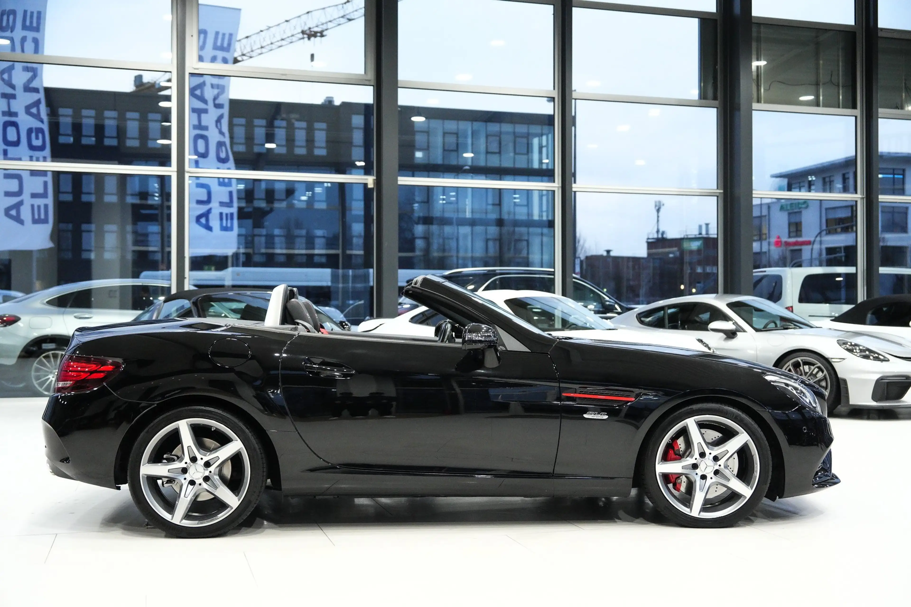 Mercedes-Benz SLC 250 d RedArt Edition*AMG-LINE*SPORTSITZE*LED — photo 9