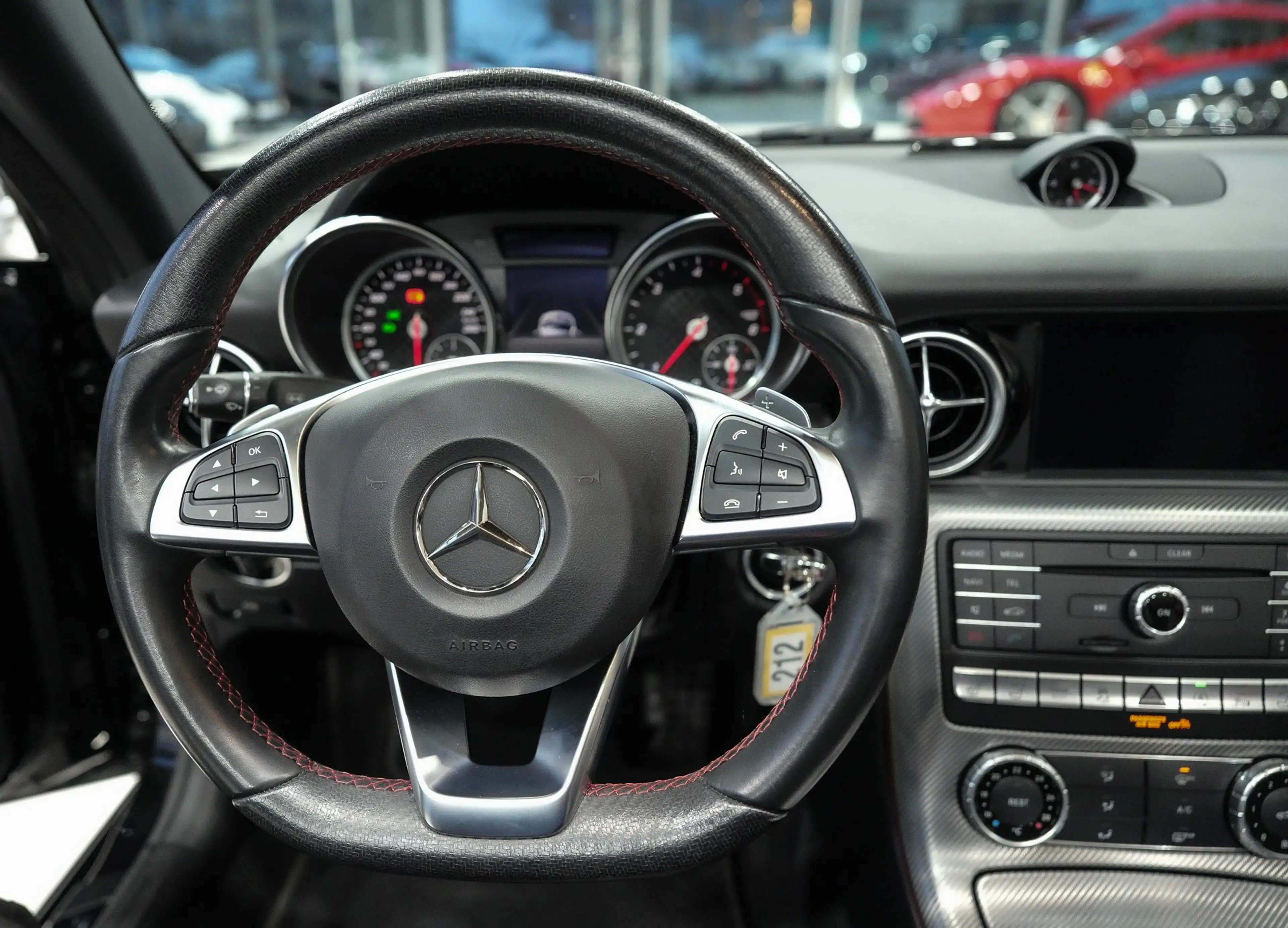 Mercedes-Benz SLC 250 d RedArt Edition*AMG-LINE*SPORTSITZE*LED — photo 15