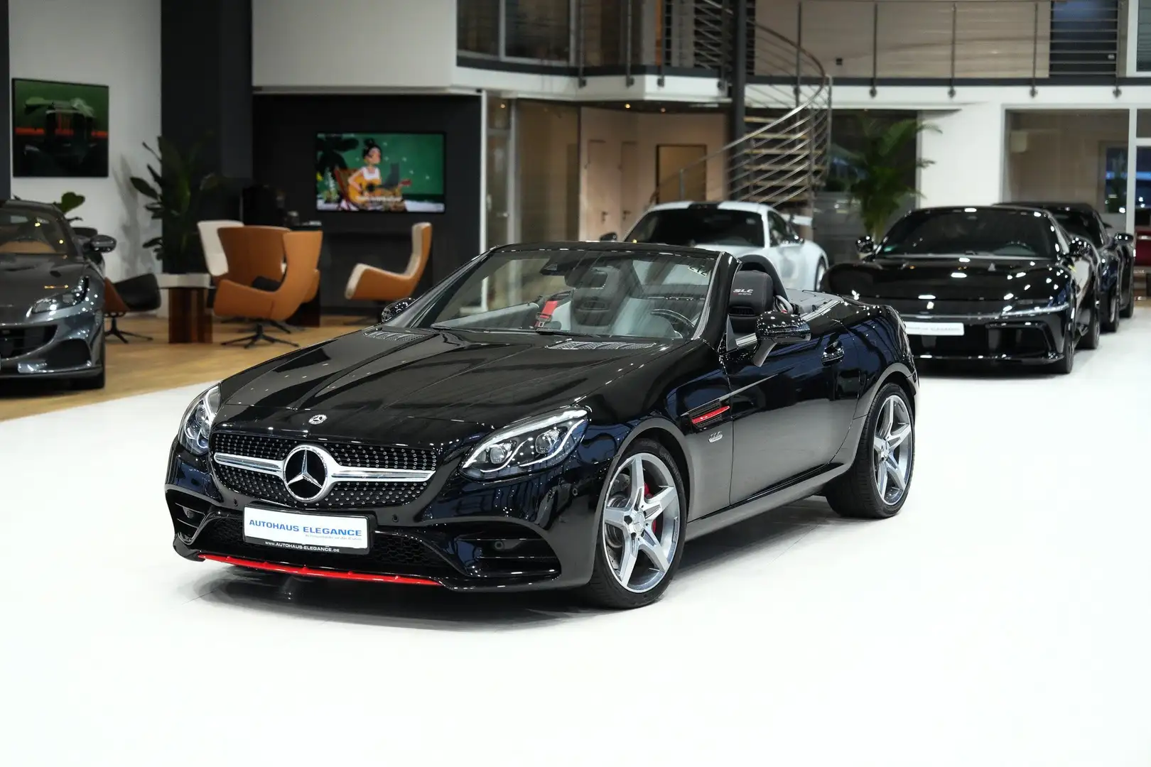 Mercedes-Benz SLC 250 d RedArt Edition*AMG-LINE*SPORTSITZE*LED Schwarz - 1