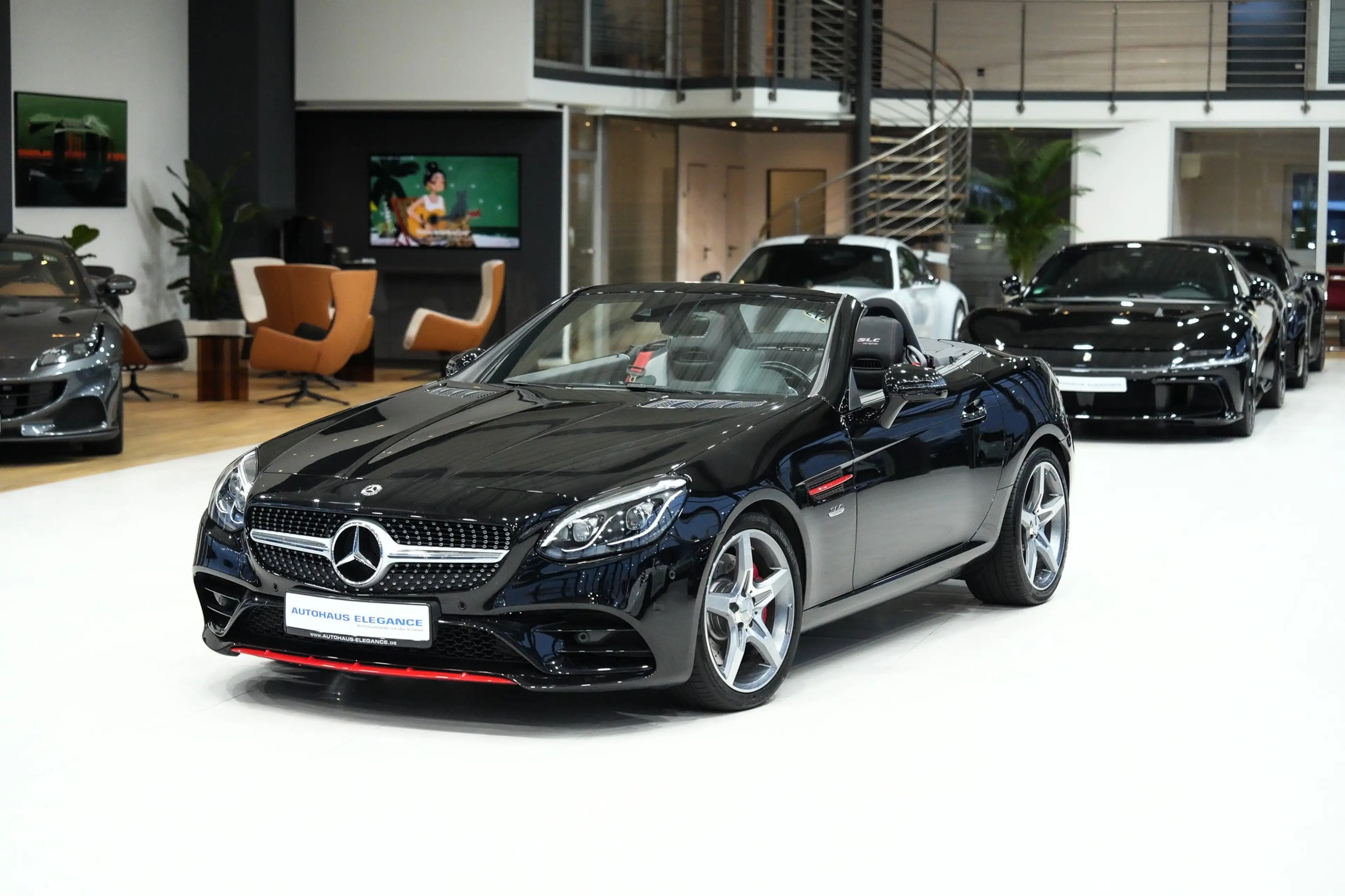 Mercedes-Benz SLC 250 d RedArt Edition*AMG-LINE*SPORTSITZE*LED — photo 5