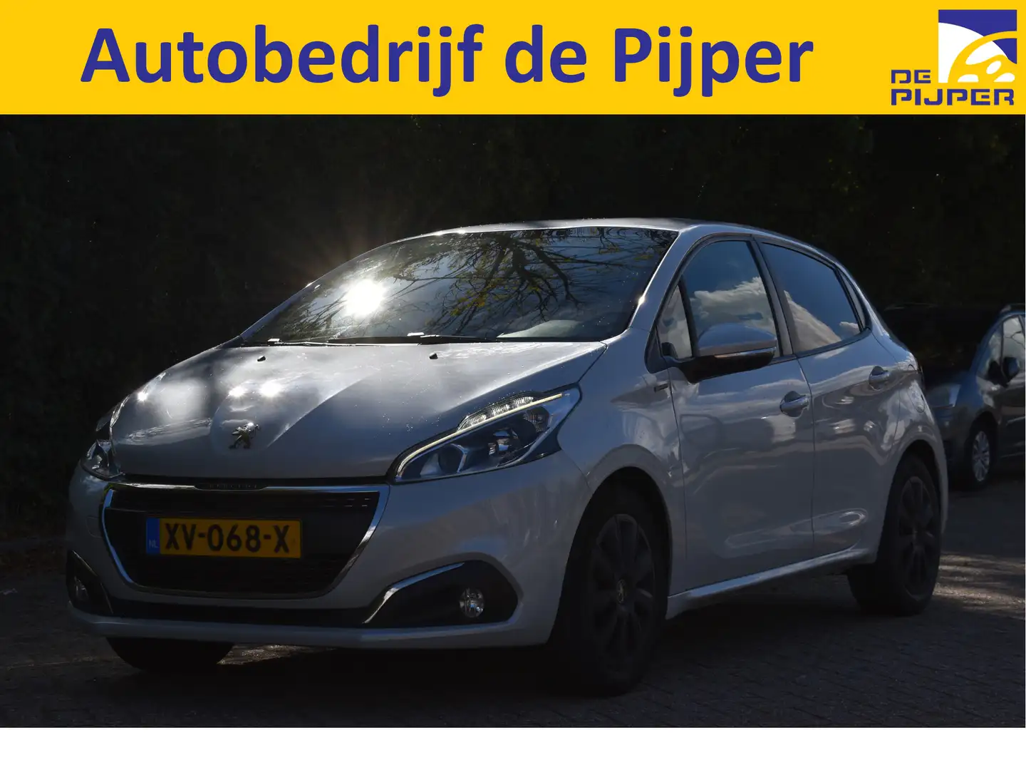 Peugeot 208 1.2 PureTech Signature Pack Connect NL-Auto | Carp Wit - 1