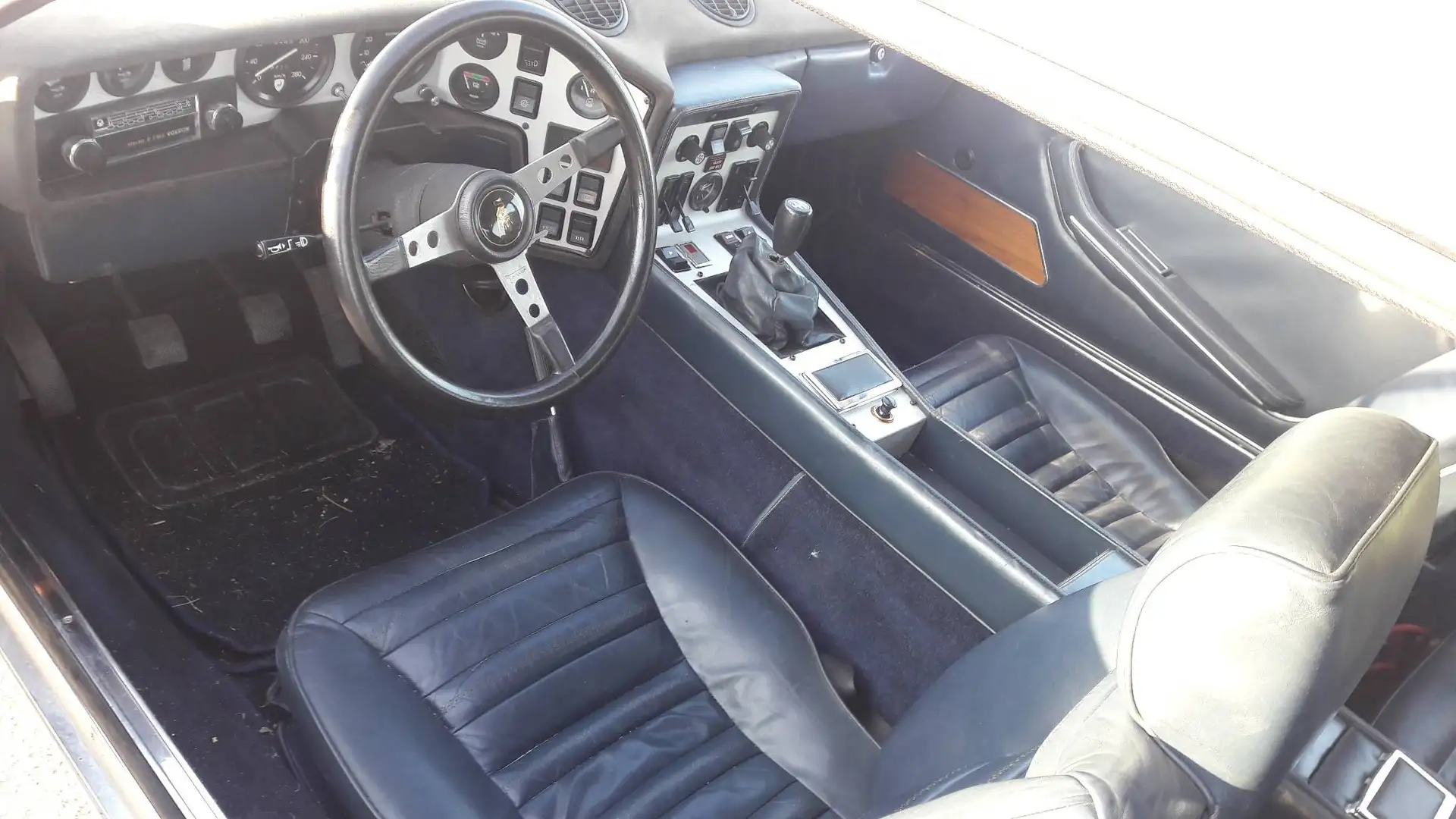 람보르기니 Espada 1975 회색 사진 8