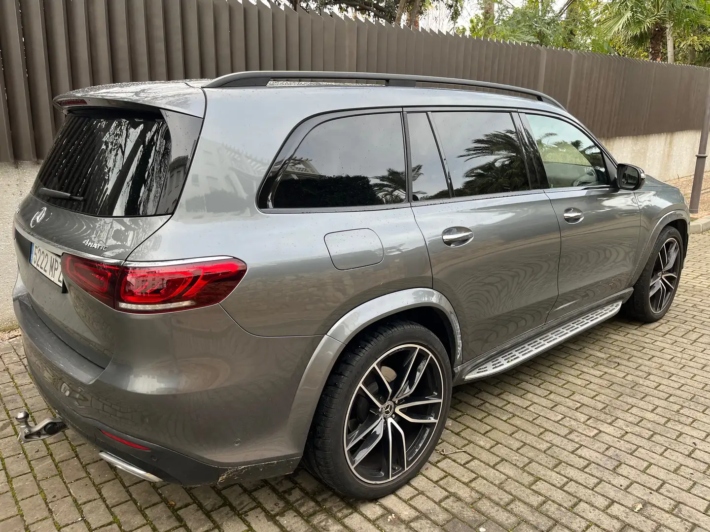 Mercedes-Benz GLS 400 GLS 400d 4Matic Gris - 2
