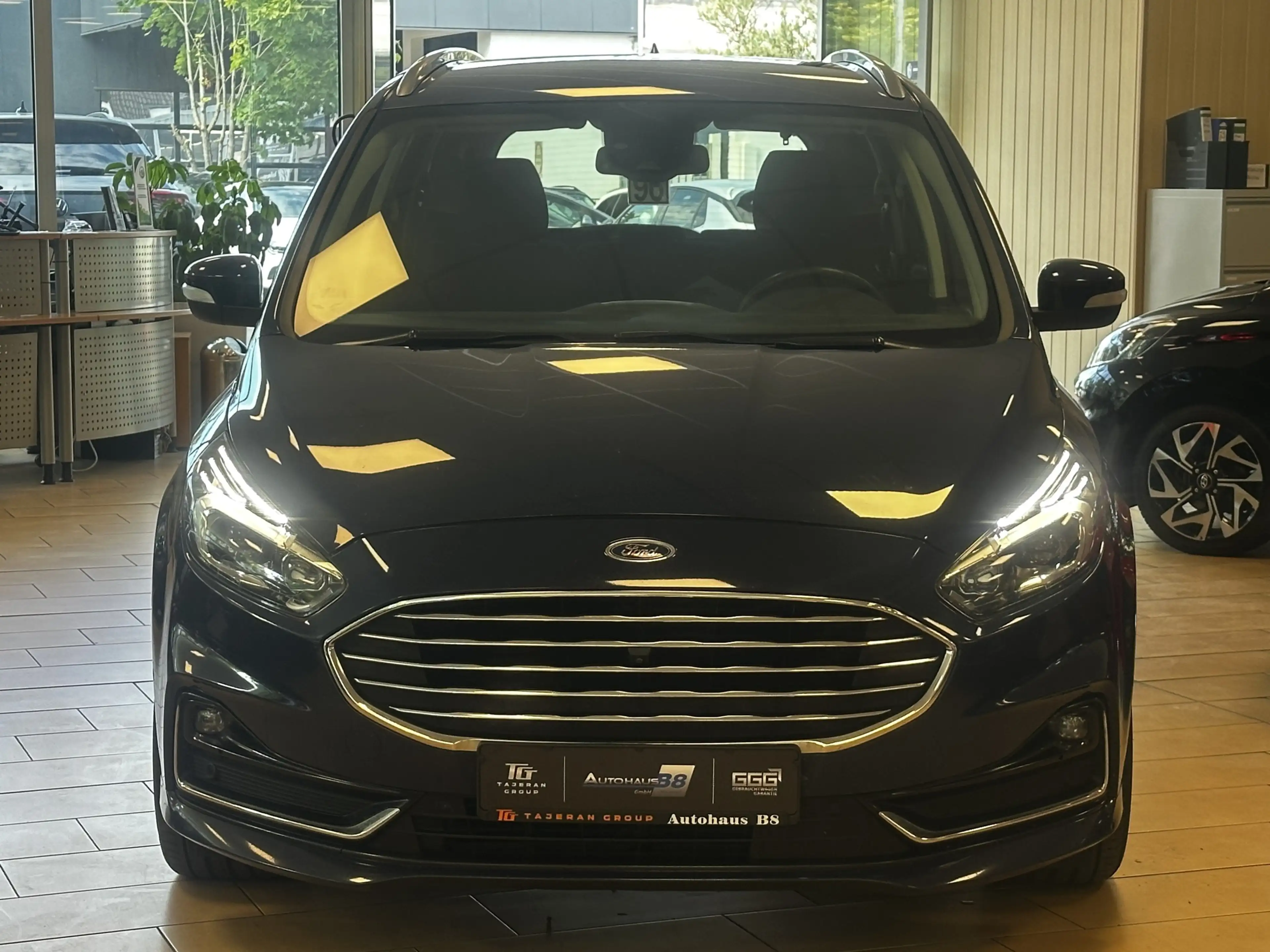 Ford Galaxy Titanium*7Sitz*ACC*AHK*CAM*1.hand*SHZ*LED — photo 2