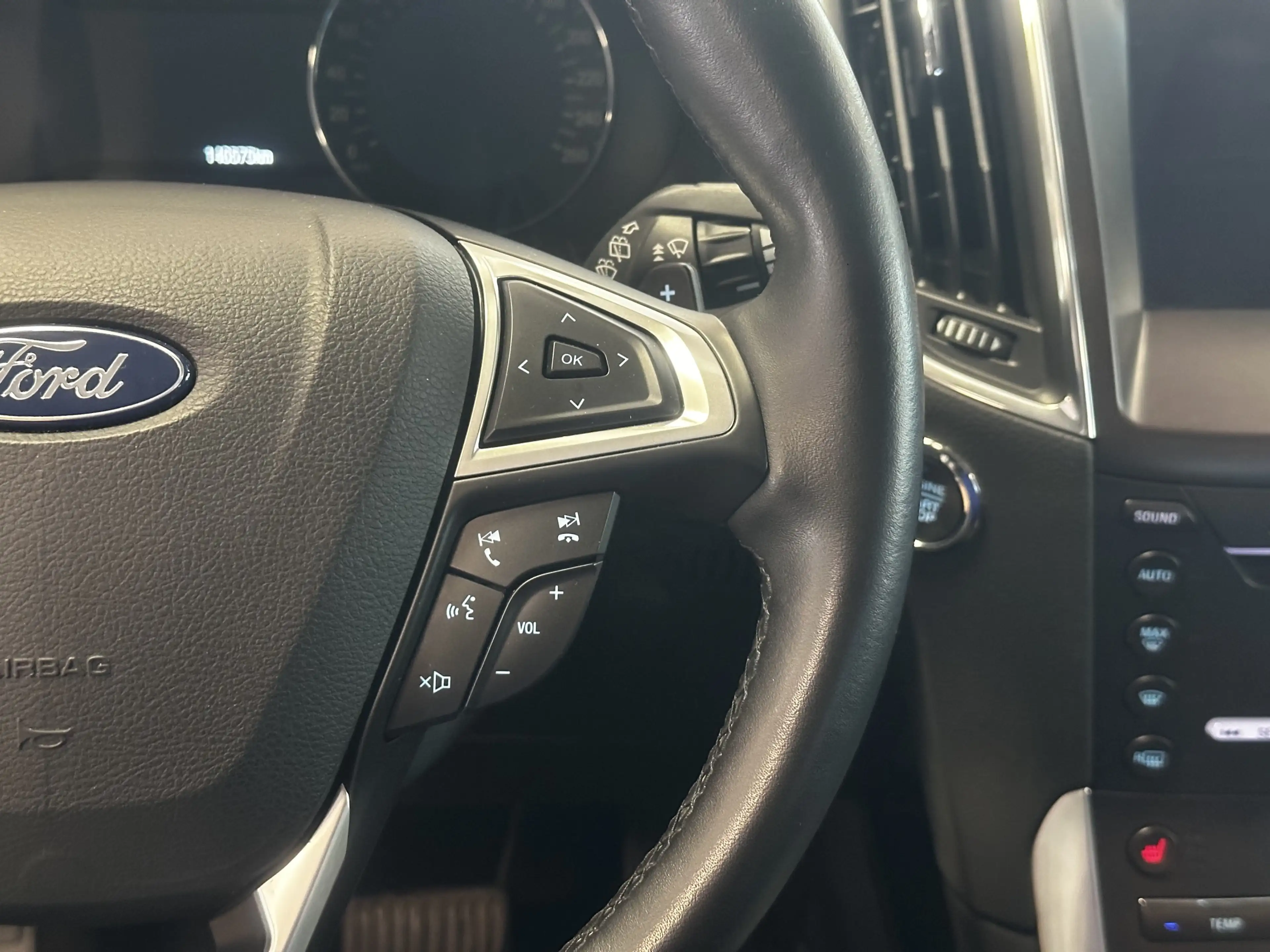 Ford Galaxy Titanium*7Sitz*ACC*AHK*CAM*1.hand*SHZ*LED — photo 14