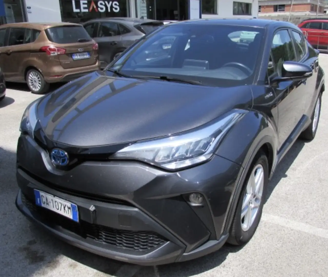 Toyota C-HR 1.8h Business e-cvt Gris - 2