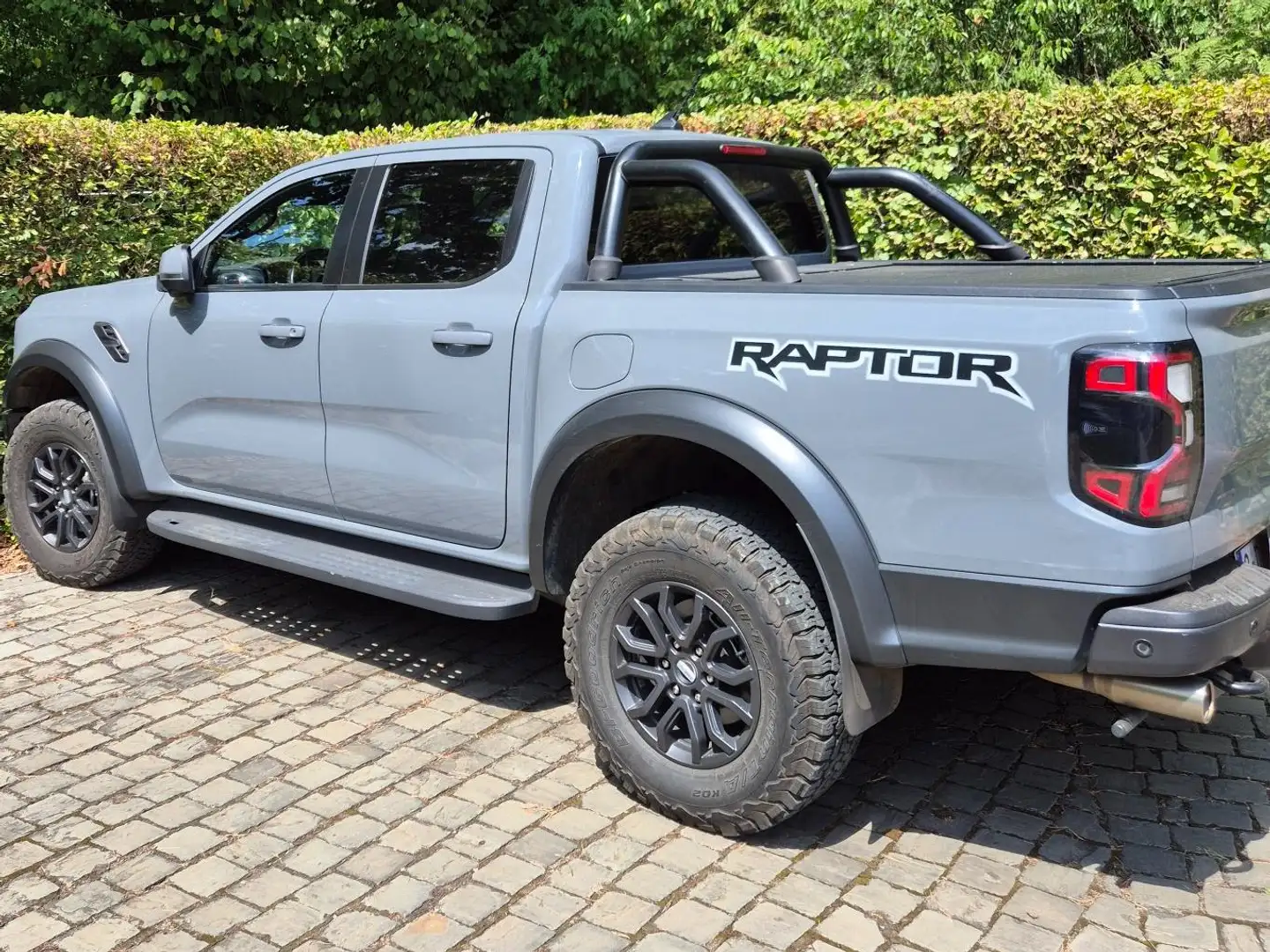 Ford Ranger Raptor Twin turbo 3.0-liter EcoBoost V6 Gris - 2