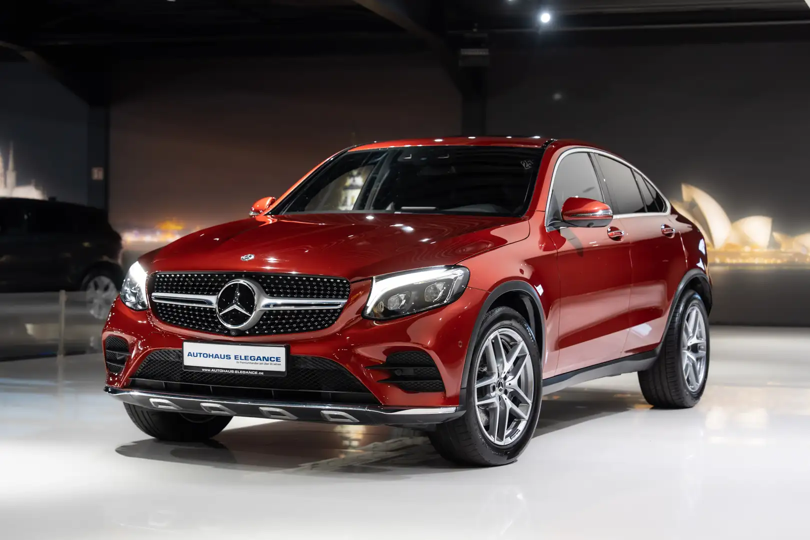 Mercedes-Benz GLC 250 Coupe d 4Matic*AMG-LINE*360*HUP*AHK*LED Rood - 1
