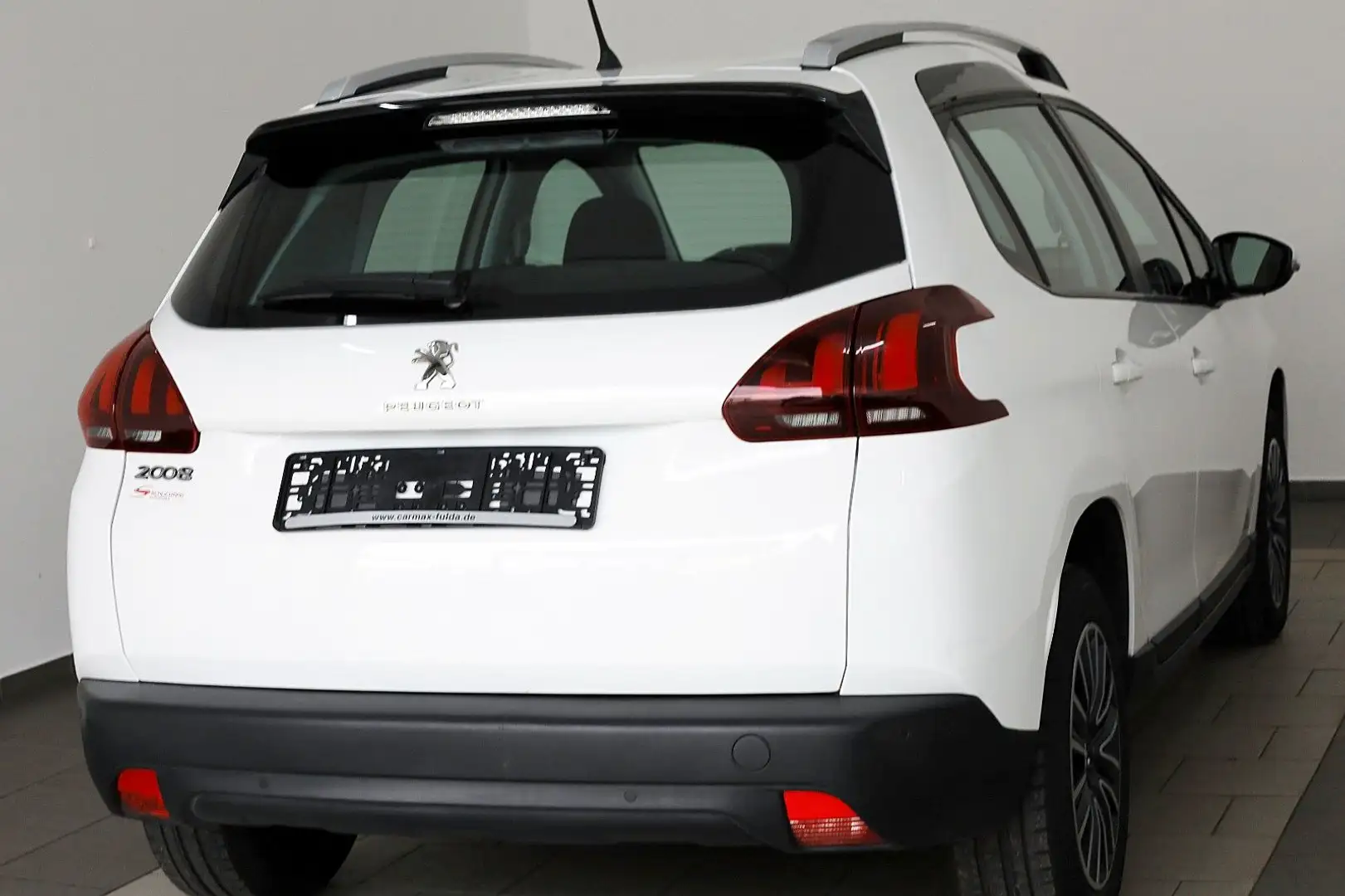 Peugeot 2008 Active Klima.SH,PDC Weiß - 2