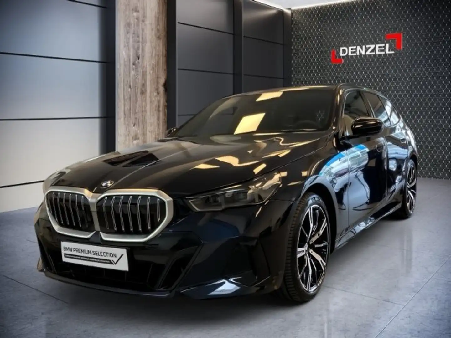 BMW 520 d xDrive Touring G61 B47 Noir - 2