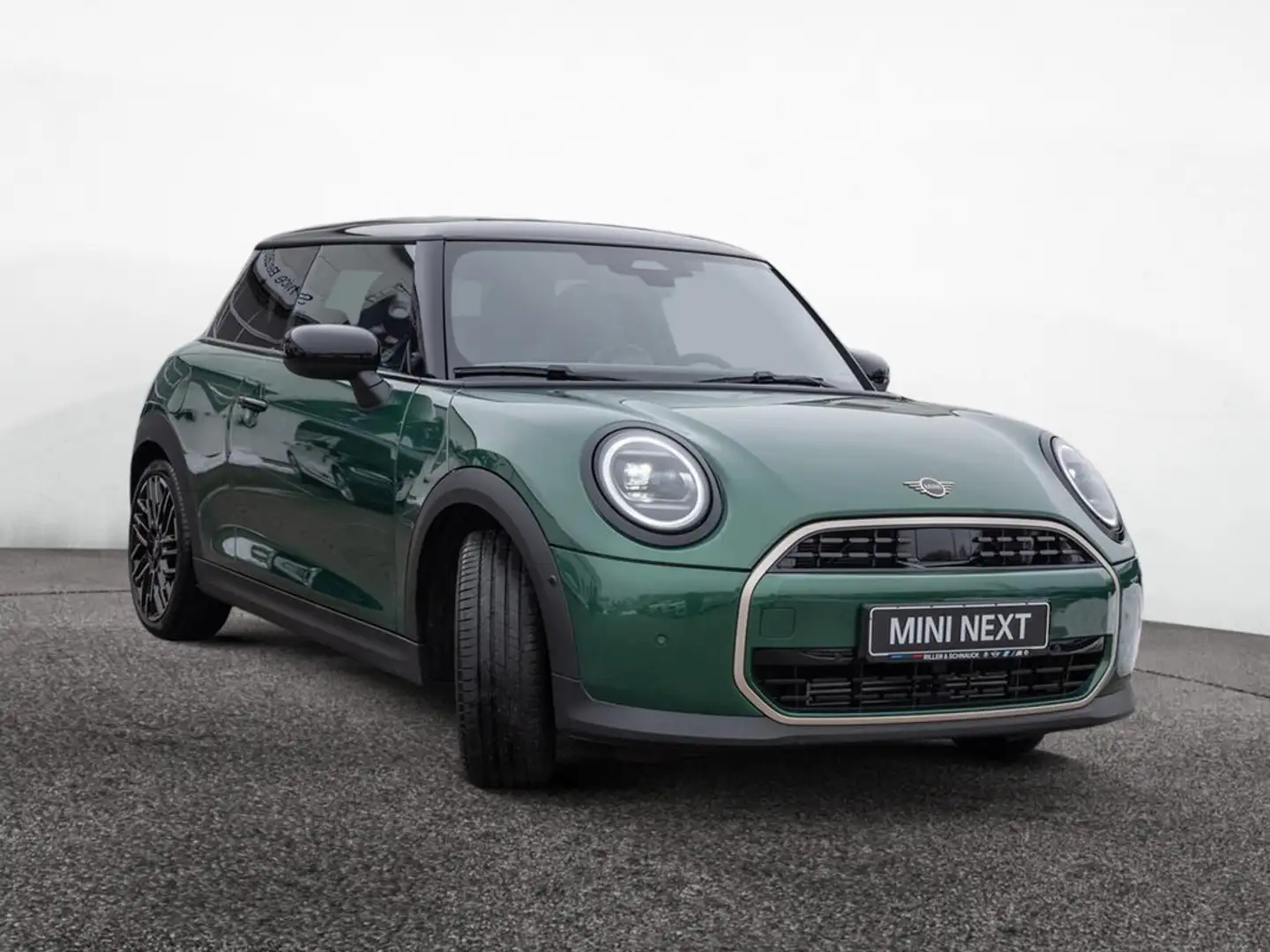 MINI Cooper C Favoured Trim SHZ NAVI HUD LED PANO Grün - 2