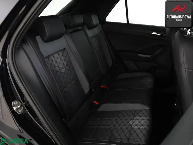 Volkswagen T-Roc view 12