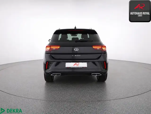 Volkswagen T-Roc view 4