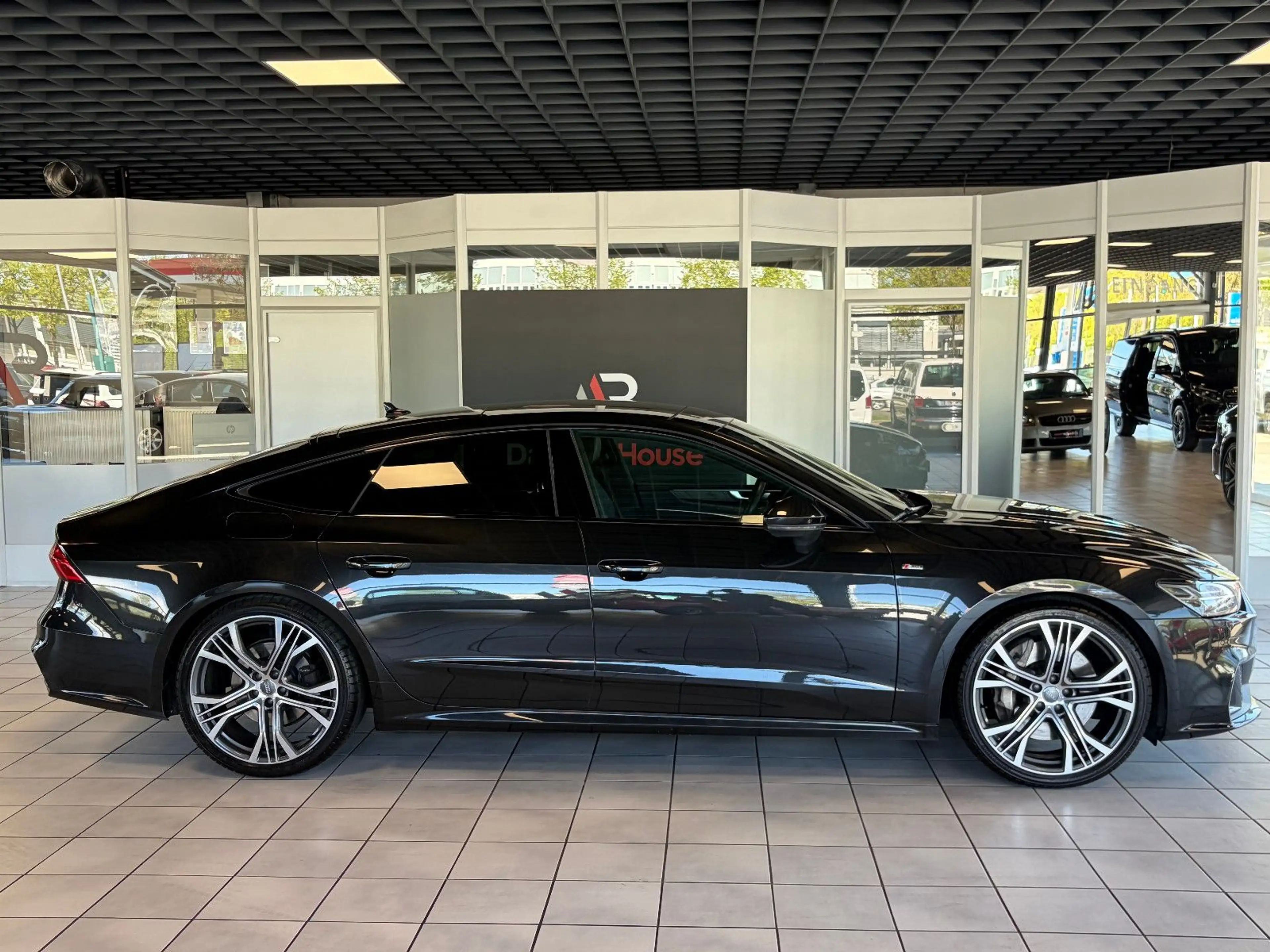 Audi A7 55 TFSI quattro · S Line · Matrix · Pano ·B&O — photo 2