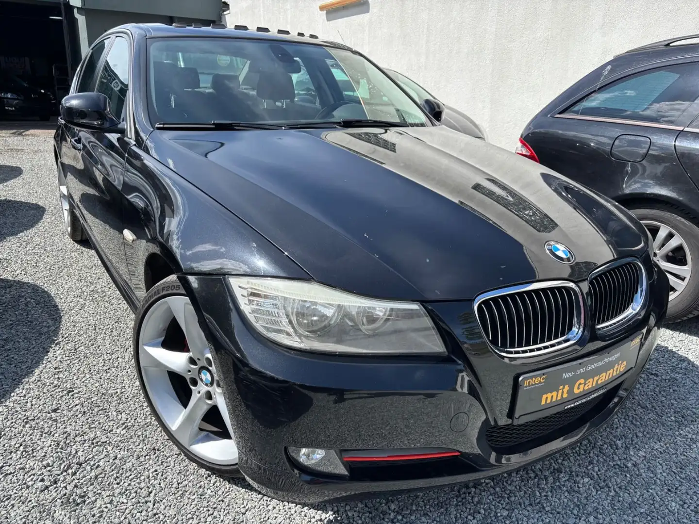 BMW 318 d*SHZ* Automatik*Klimaaut.*Schiebedach*MFL*Te Schwarz - 2