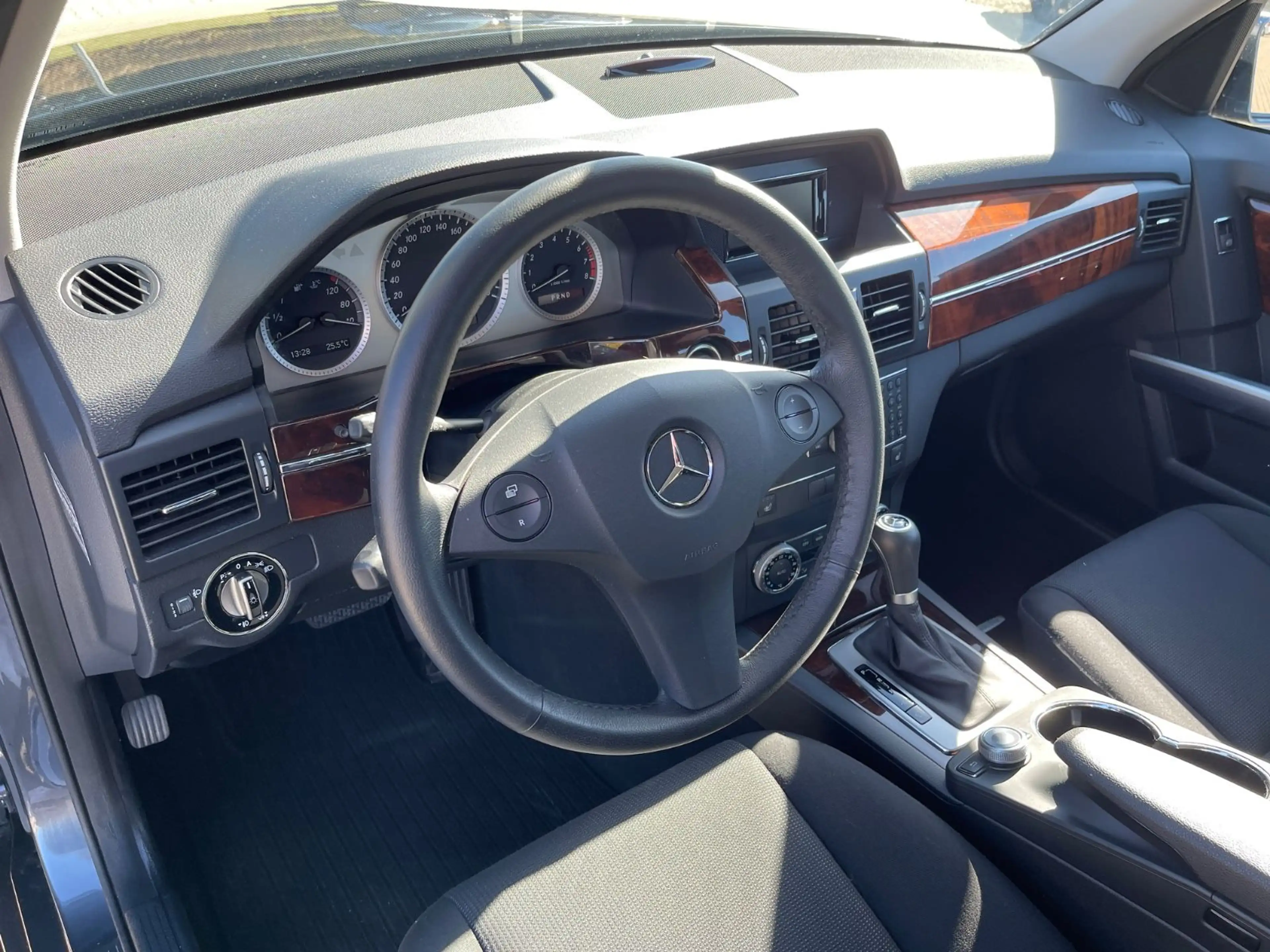 Mercedes-Benz GLK 300 4Matic Sport-Paket Exterieur 2HD 72.421 — photo 11