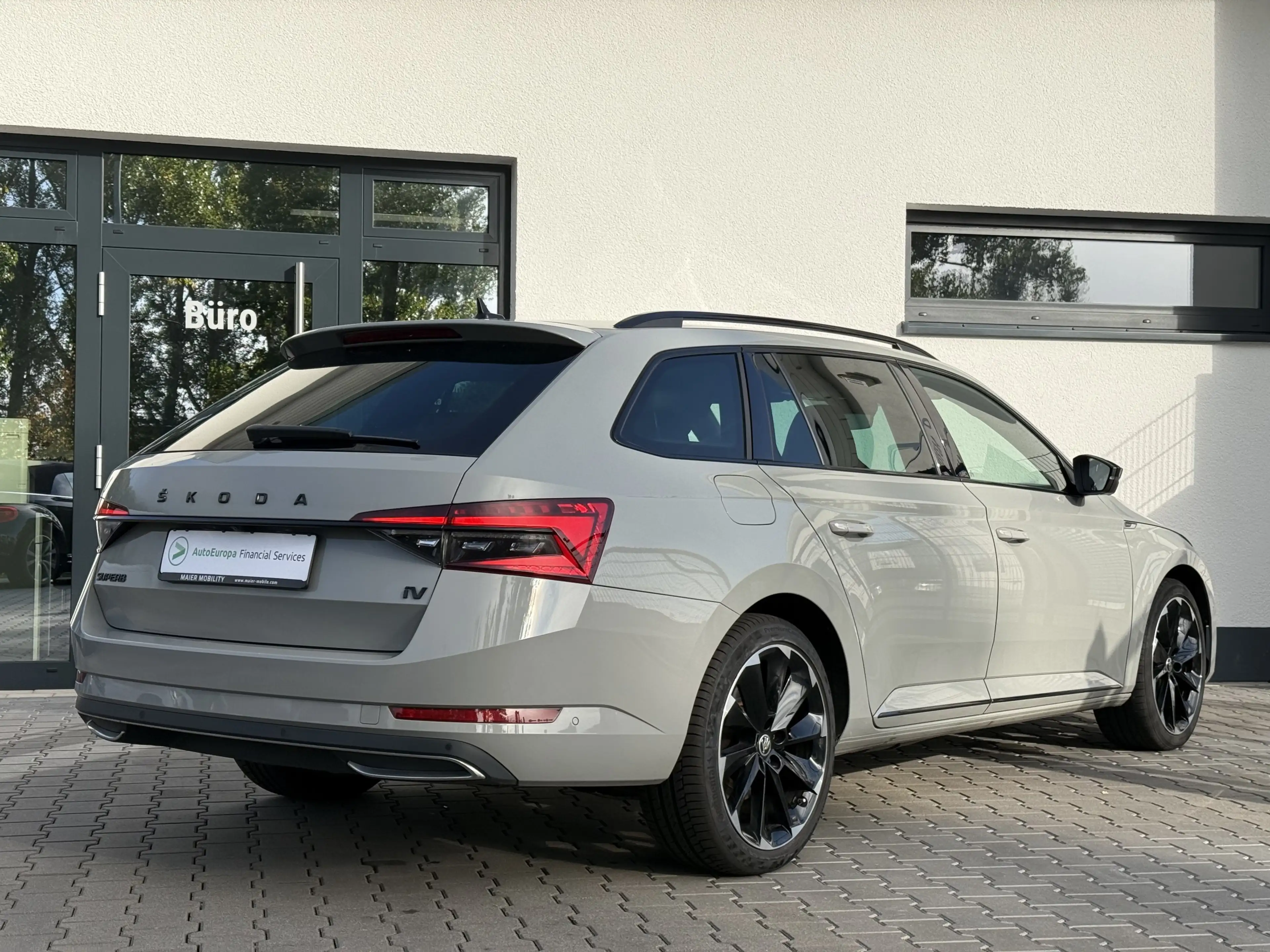 Skoda Superb Sportline iV ACC+360°+MEMO+MATRIX+DCC+AHK — photo 5