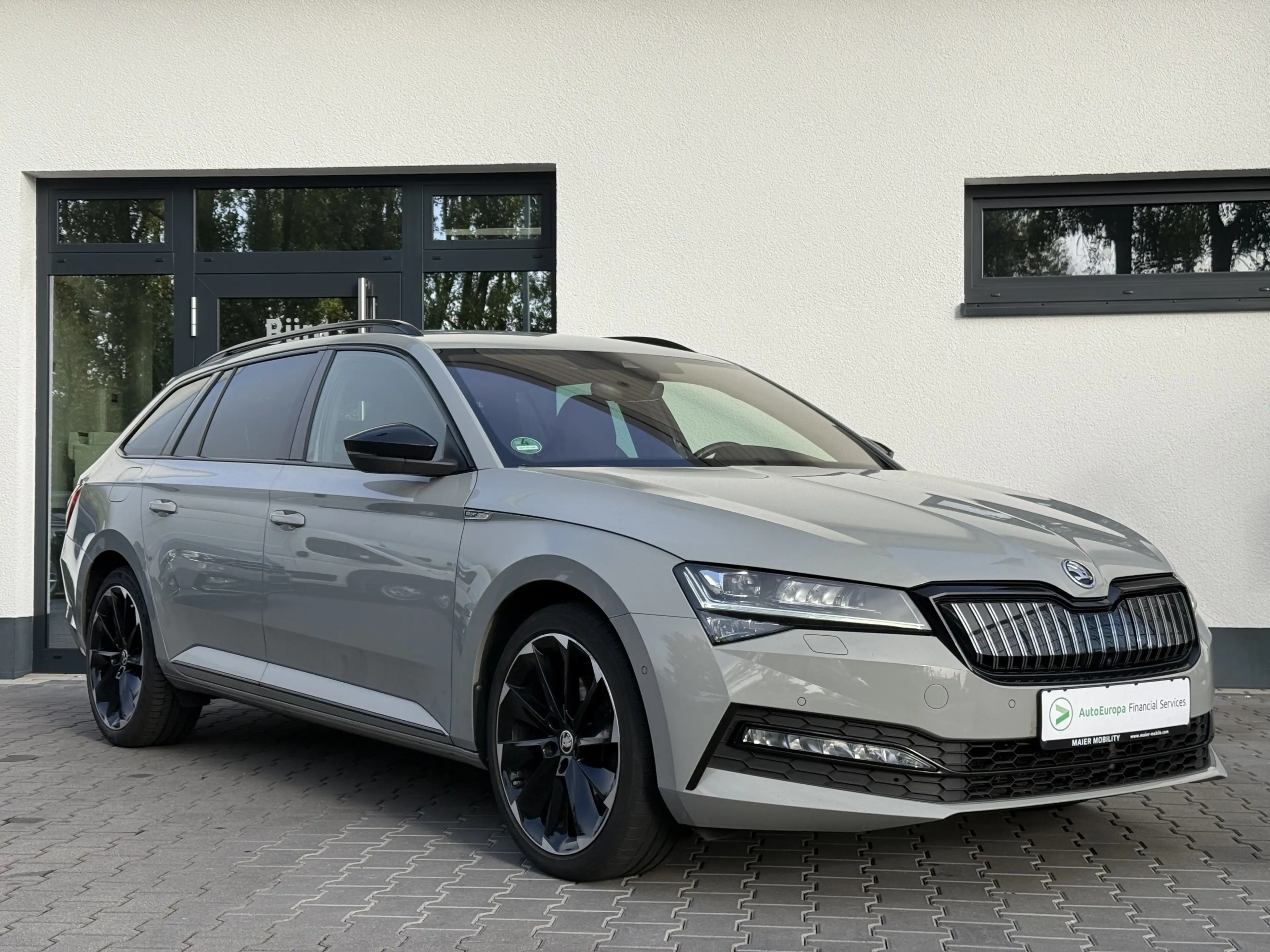 Skoda Superb Sportline iV ACC+360°+MEMO+MATRIX+DCC+AHK — photo 4